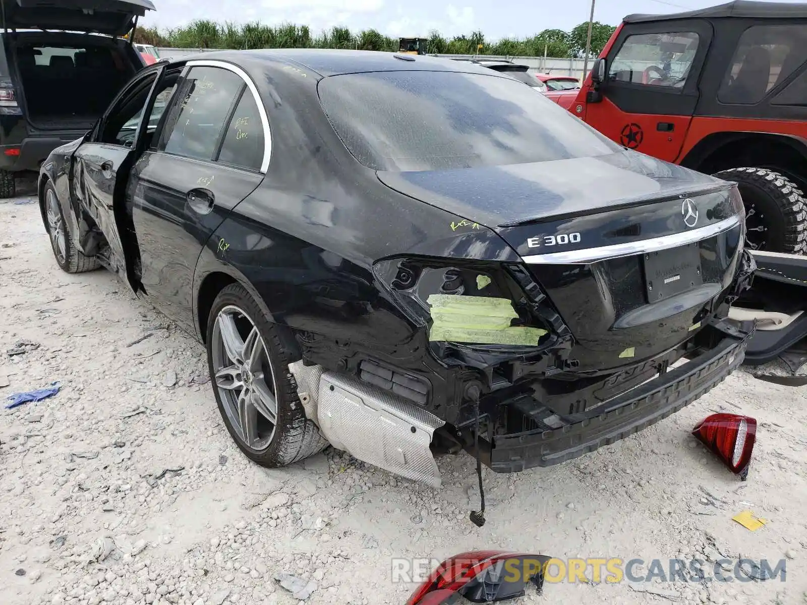 3 Photograph of a damaged car WDDZF4JBXKA626042 MERCEDES-BENZ E-CLASS 2019