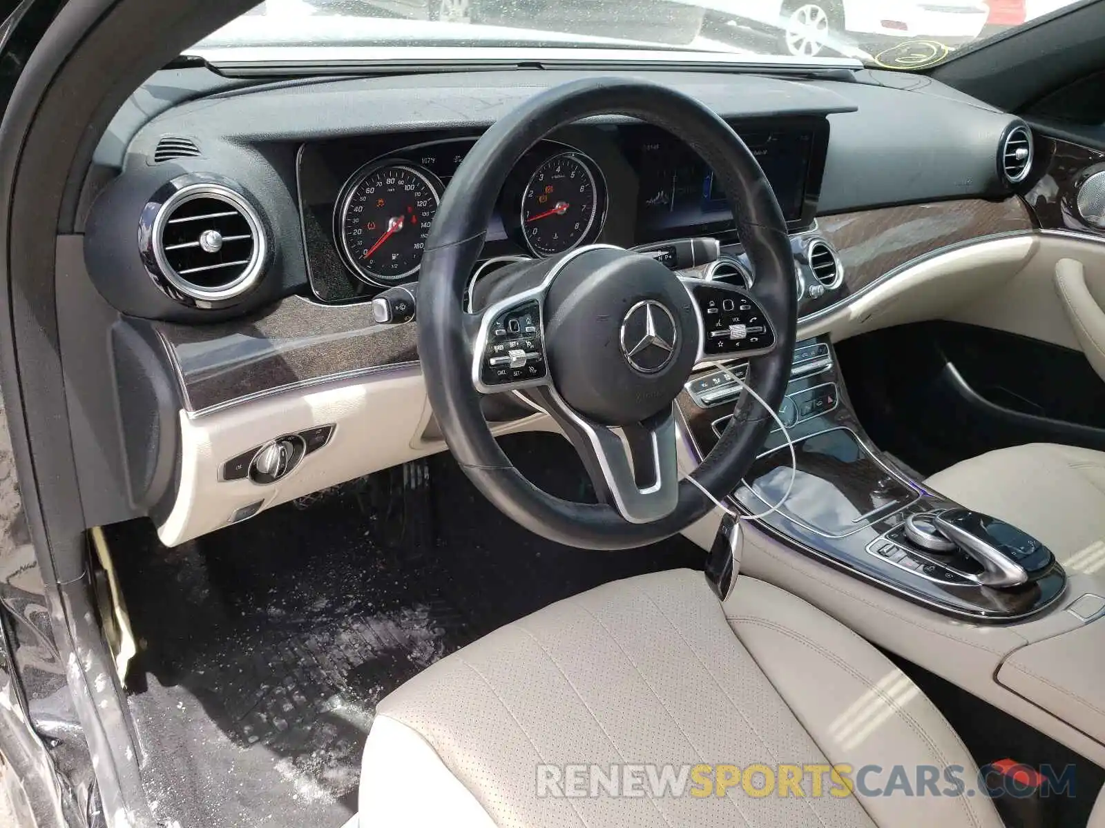 9 Photograph of a damaged car WDDZF4JBXKA626042 MERCEDES-BENZ E-CLASS 2019