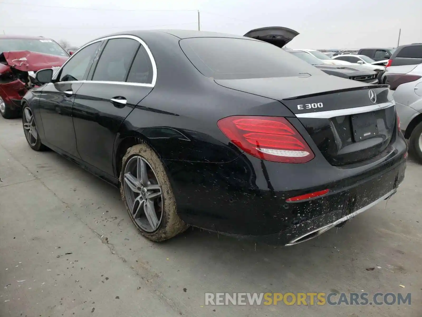 3 Фотография поврежденного автомобиля WDDZF4JBXKA648011 MERCEDES-BENZ E CLASS 2019