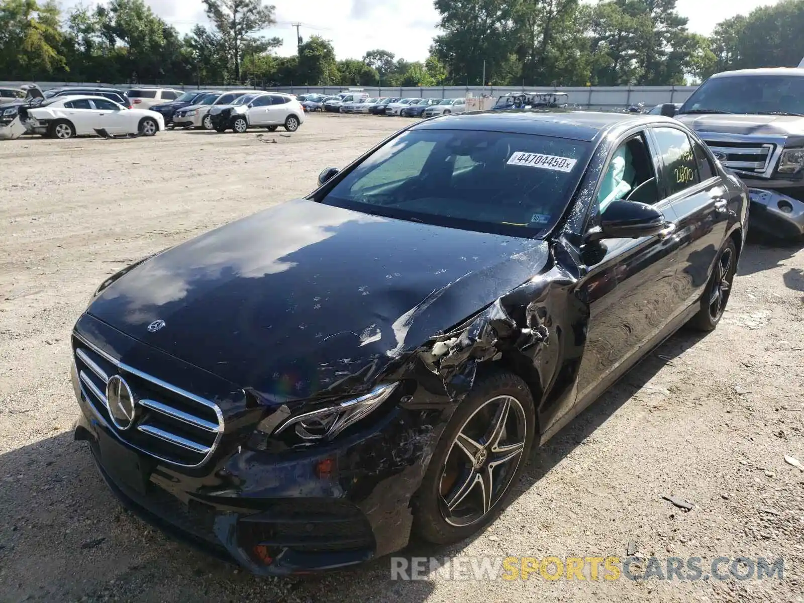 2 Photograph of a damaged car WDDZF4KB0KA514641 MERCEDES-BENZ E CLASS 2019