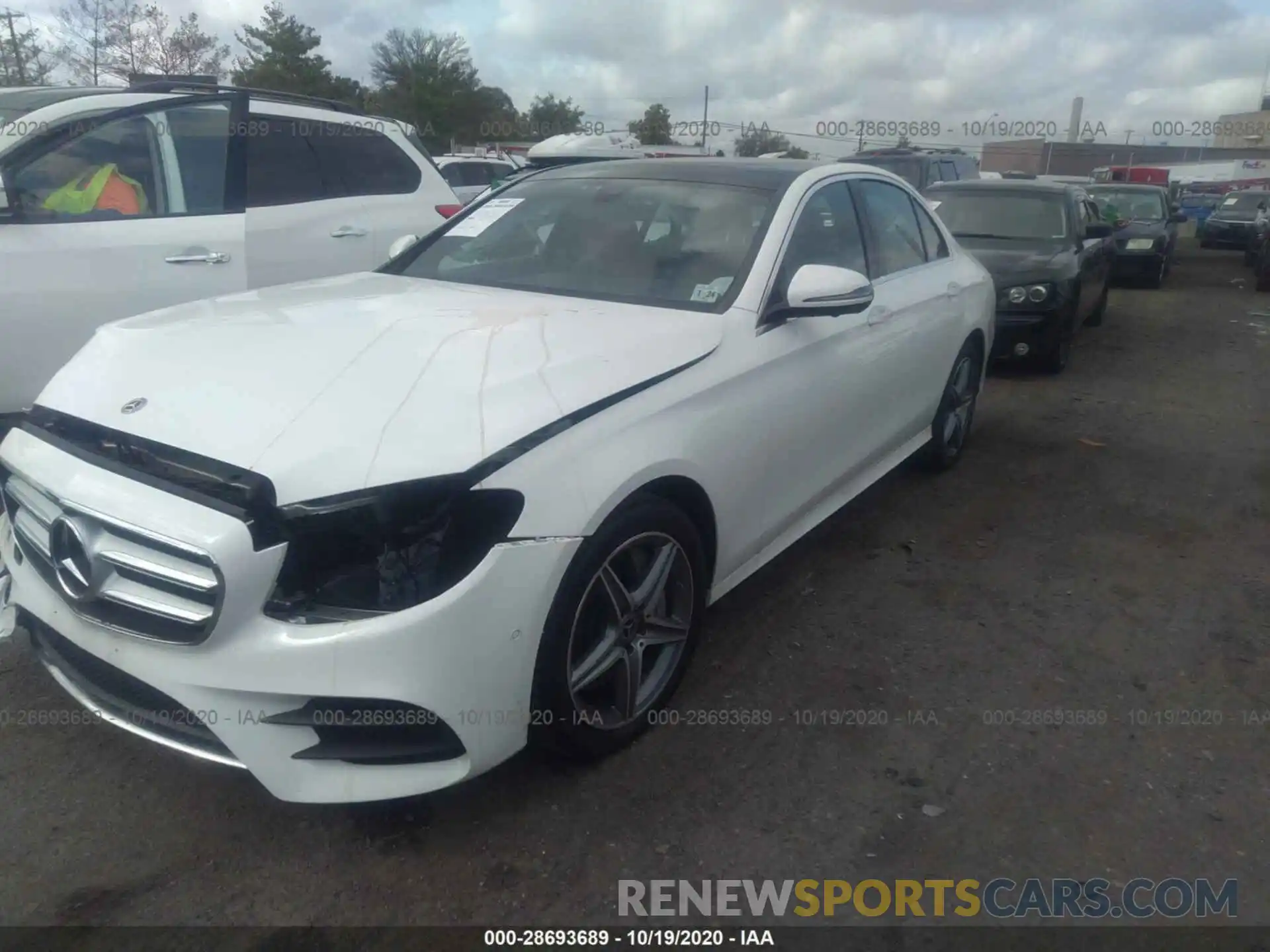 2 Photograph of a damaged car WDDZF4KB0KA563600 MERCEDES-BENZ E-CLASS 2019