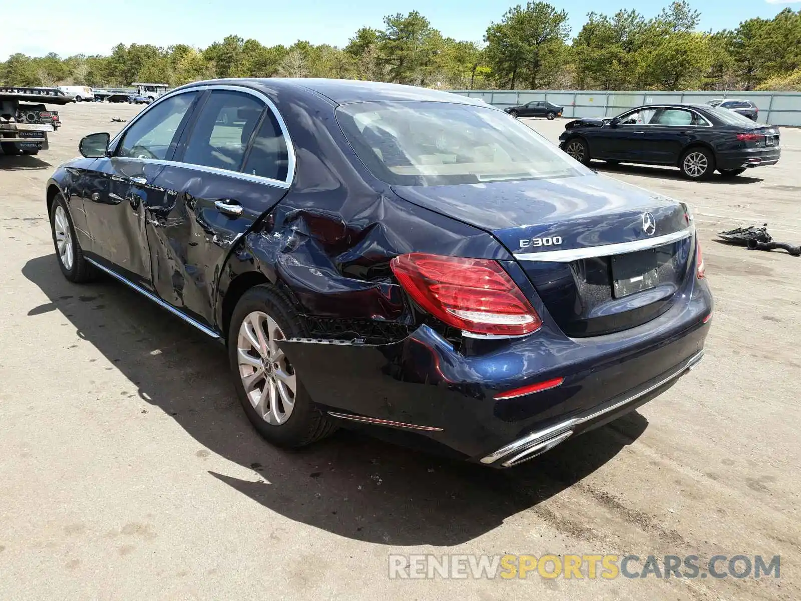 3 Photograph of a damaged car WDDZF4KB0KA631362 MERCEDES-BENZ E CLASS 2019