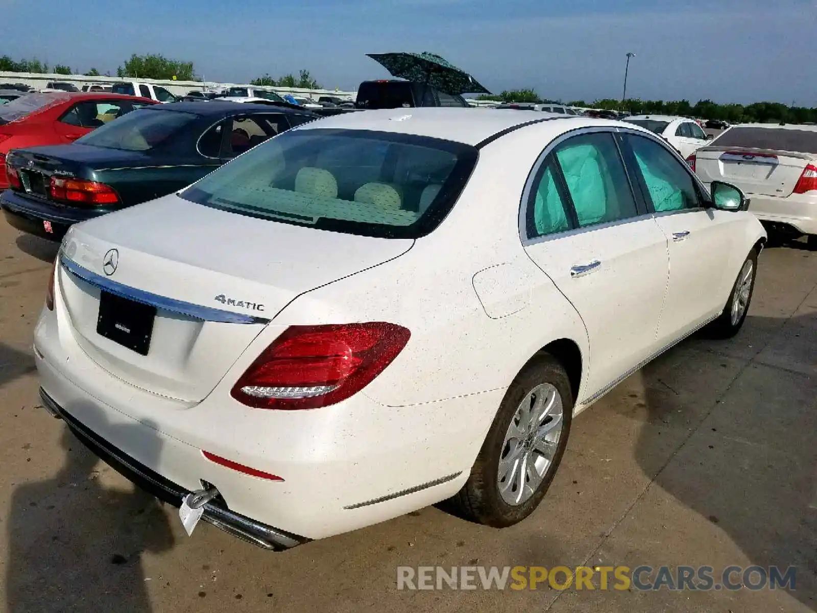 4 Photograph of a damaged car WDDZF4KB0KA635184 MERCEDES-BENZ E CLASS 2019