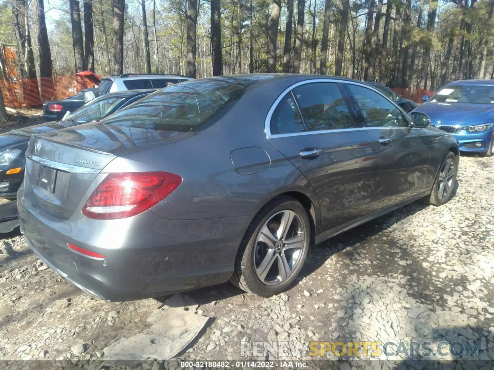 4 Photograph of a damaged car WDDZF4KB0KA658464 MERCEDES-BENZ E-CLASS 2019