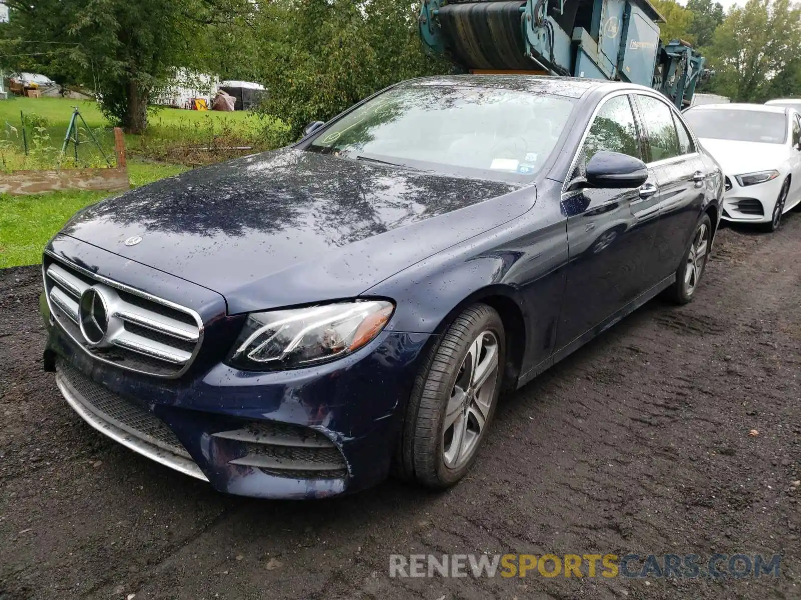 2 Photograph of a damaged car WDDZF4KB1KA522778 MERCEDES-BENZ E-CLASS 2019