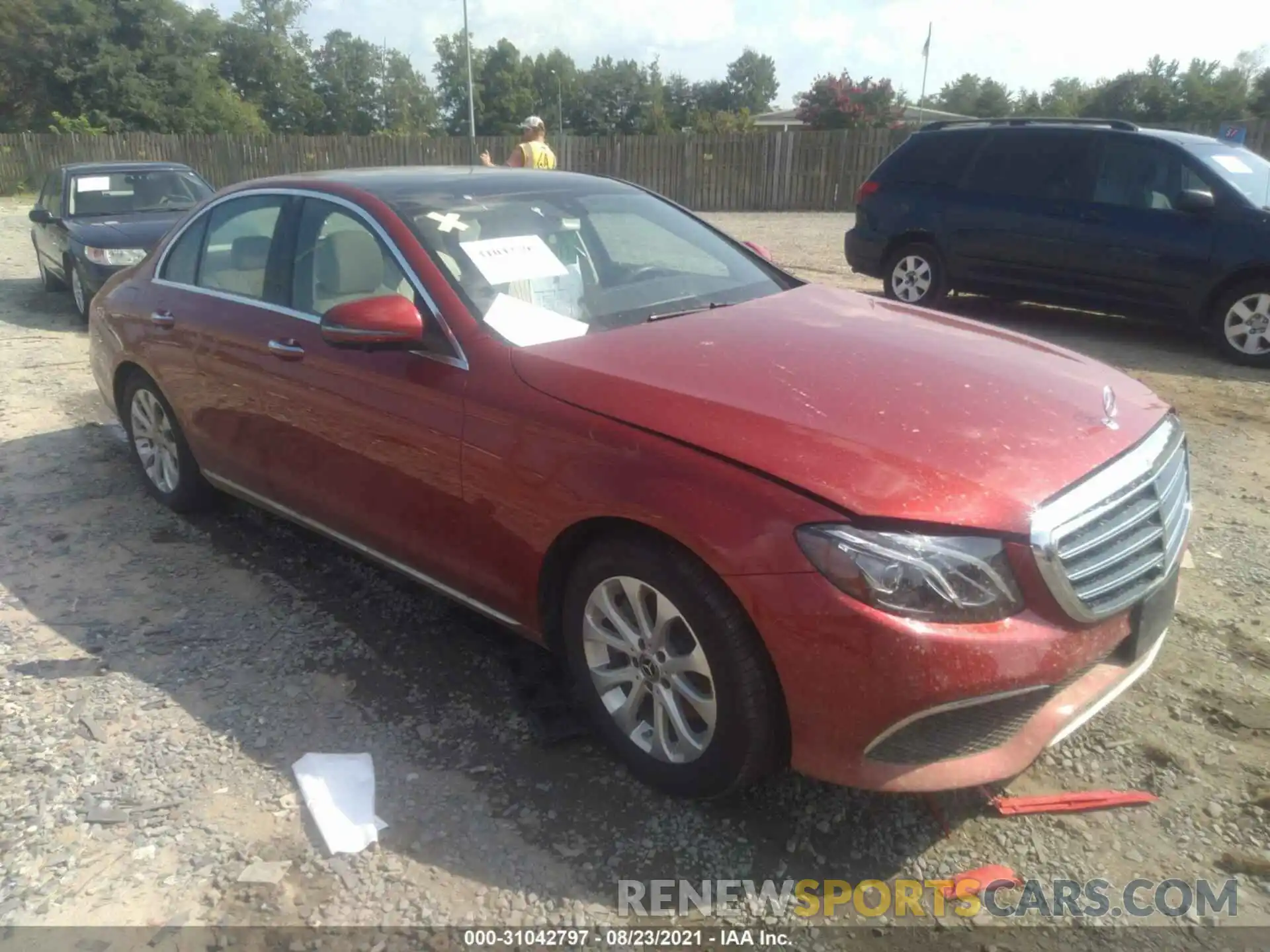 1 Photograph of a damaged car WDDZF4KB1KA551889 MERCEDES-BENZ E-CLASS 2019