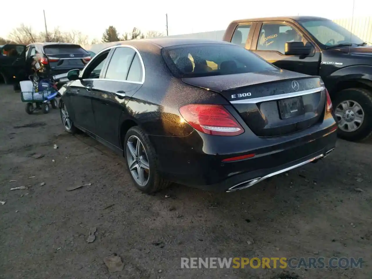 3 Photograph of a damaged car WDDZF4KB1KA552895 MERCEDES-BENZ E-CLASS 2019