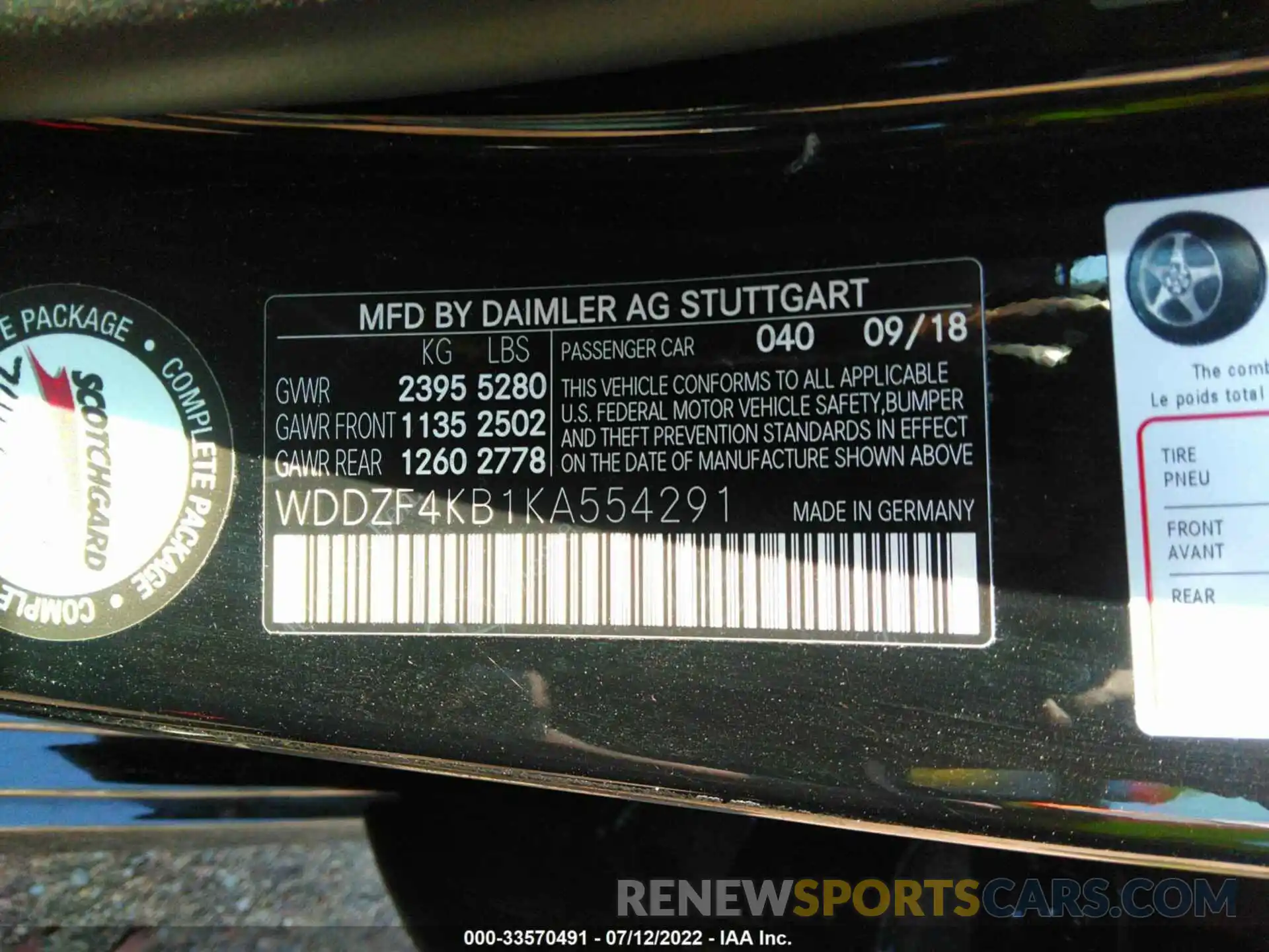 9 Photograph of a damaged car WDDZF4KB1KA554291 MERCEDES-BENZ E-CLASS 2019