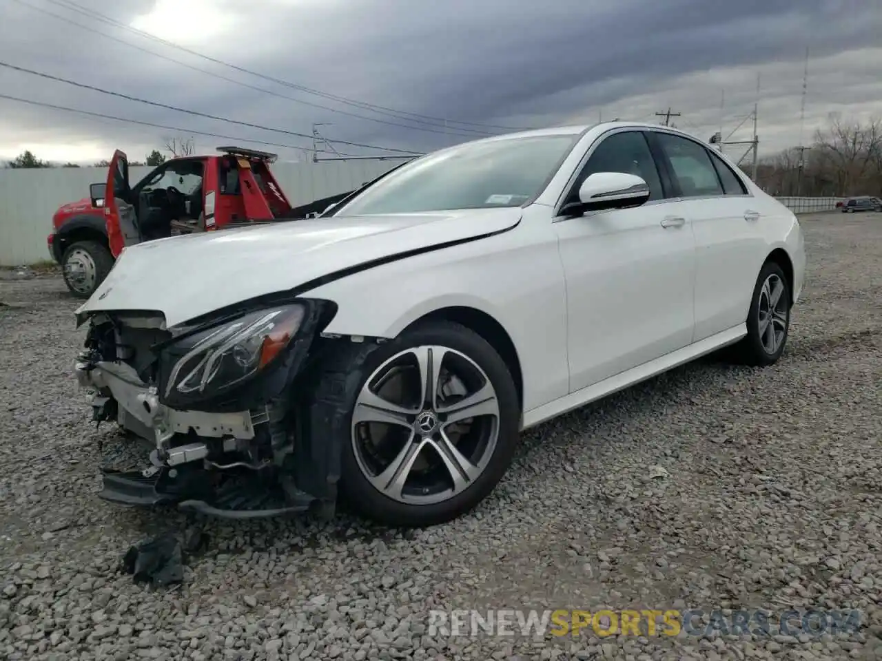 2 Photograph of a damaged car WDDZF4KB1KA562522 MERCEDES-BENZ E-CLASS 2019