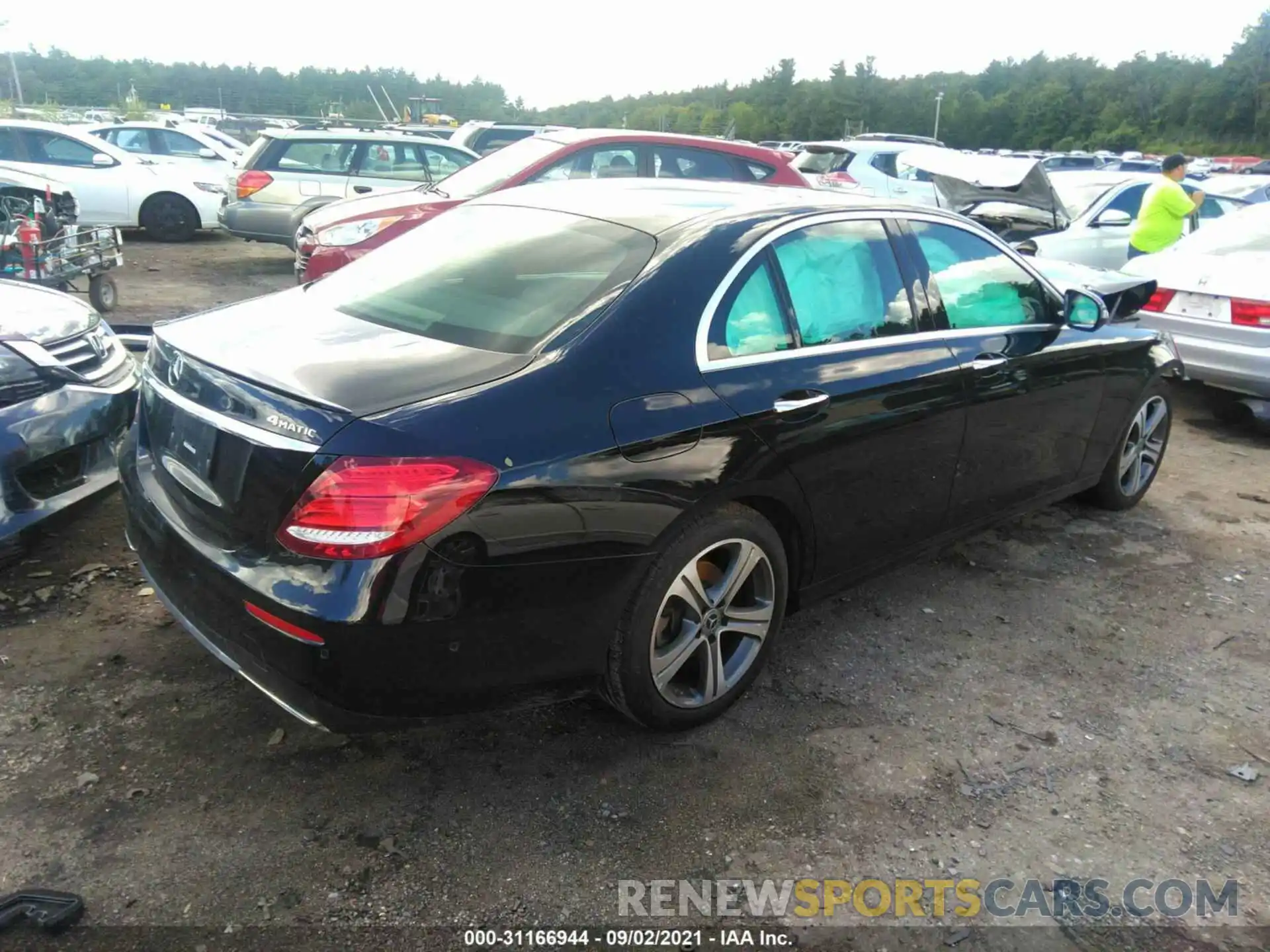 4 Photograph of a damaged car WDDZF4KB1KA643763 MERCEDES-BENZ E-CLASS 2019