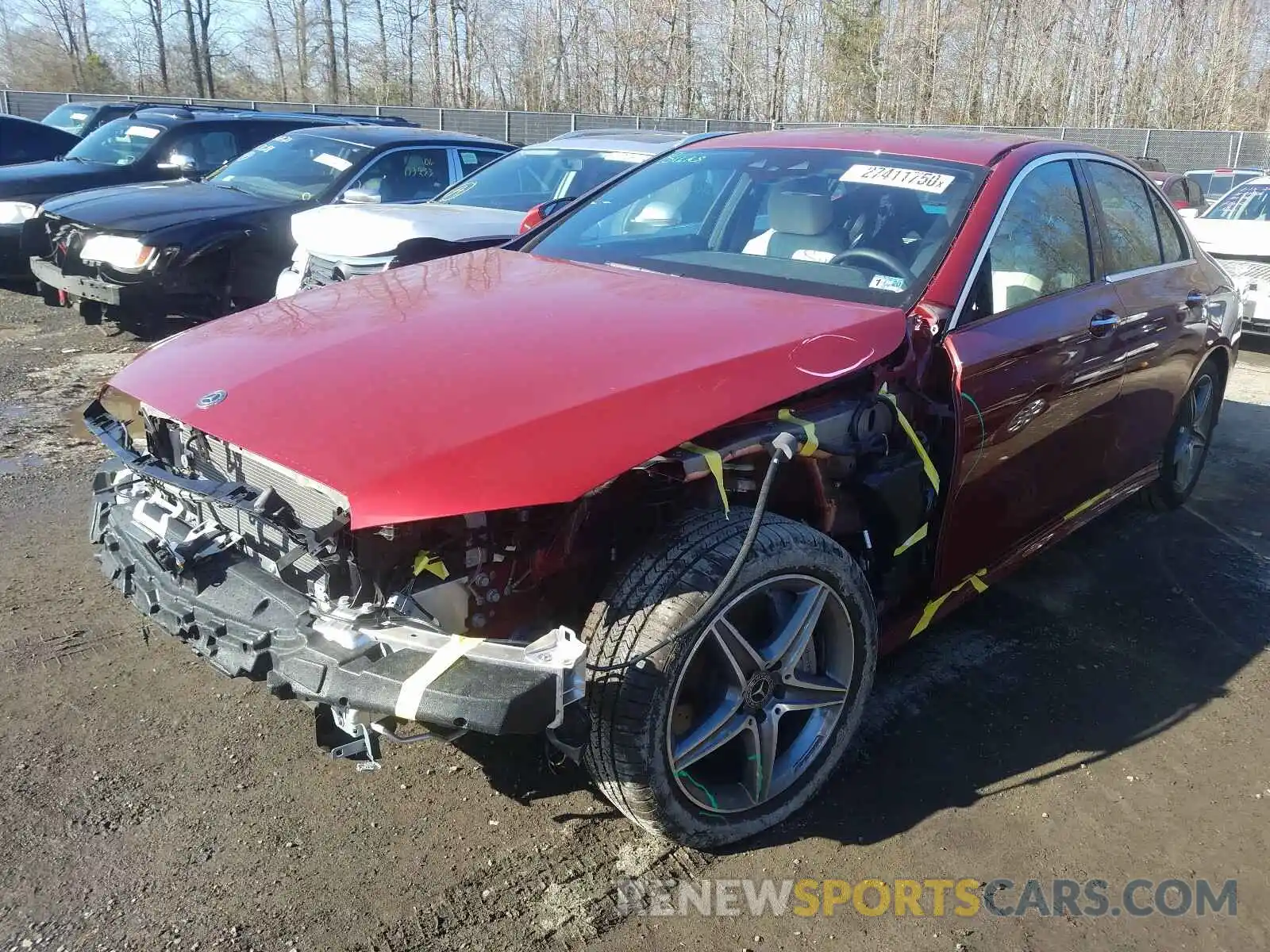 2 Photograph of a damaged car WDDZF4KB2KA554882 MERCEDES-BENZ E CLASS 2019