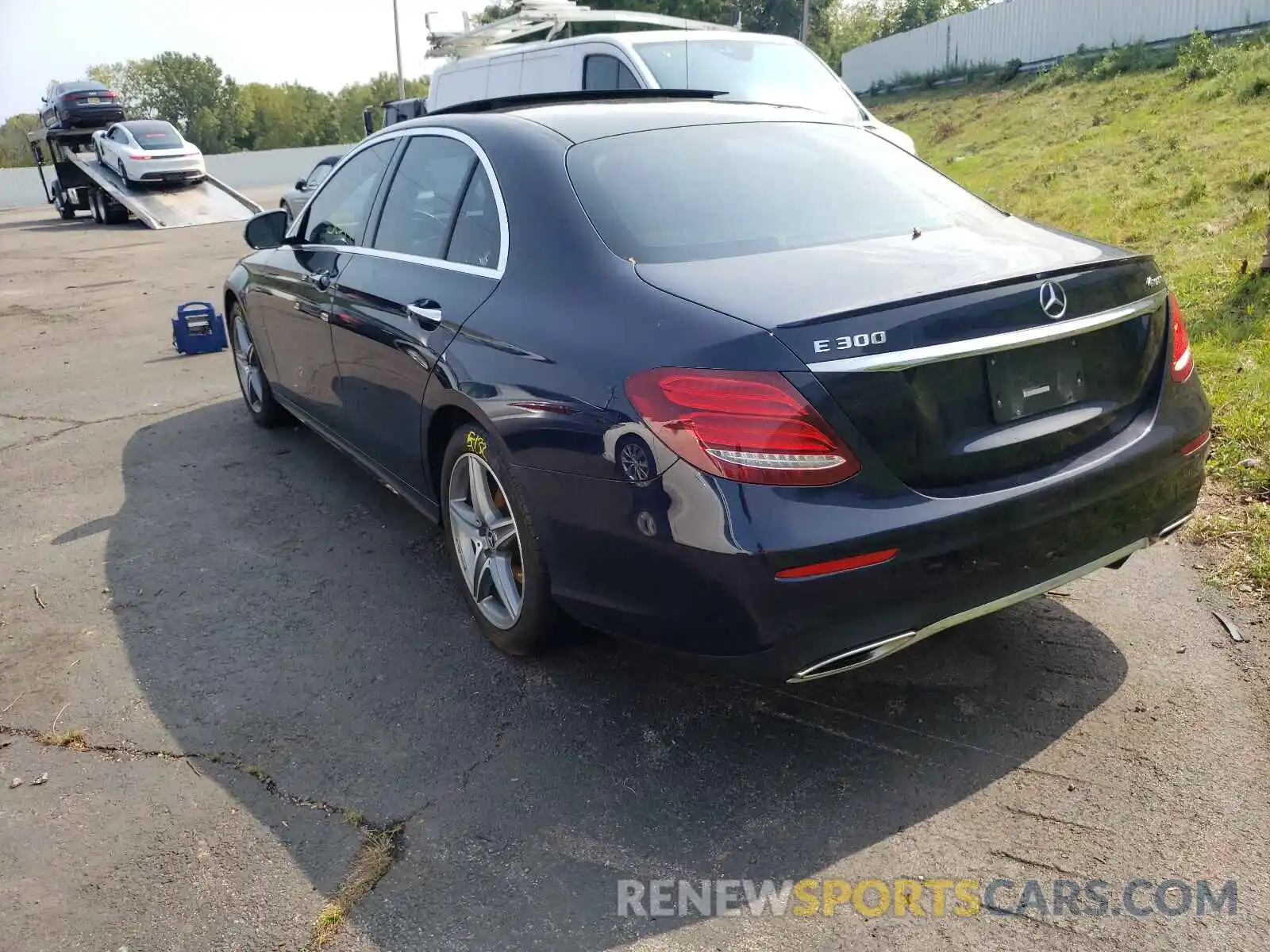 3 Photograph of a damaged car WDDZF4KB2KA555675 MERCEDES-BENZ E-CLASS 2019