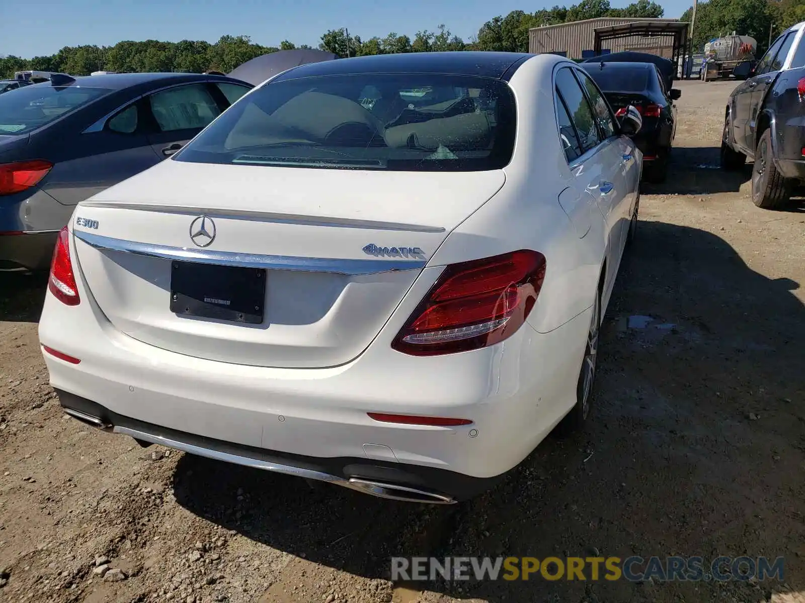 4 Photograph of a damaged car WDDZF4KB2KA579927 MERCEDES-BENZ E-CLASS 2019