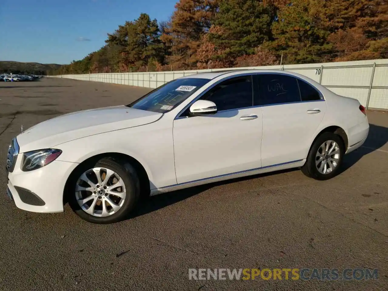 1 Photograph of a damaged car WDDZF4KB2KA611761 MERCEDES-BENZ E-CLASS 2019