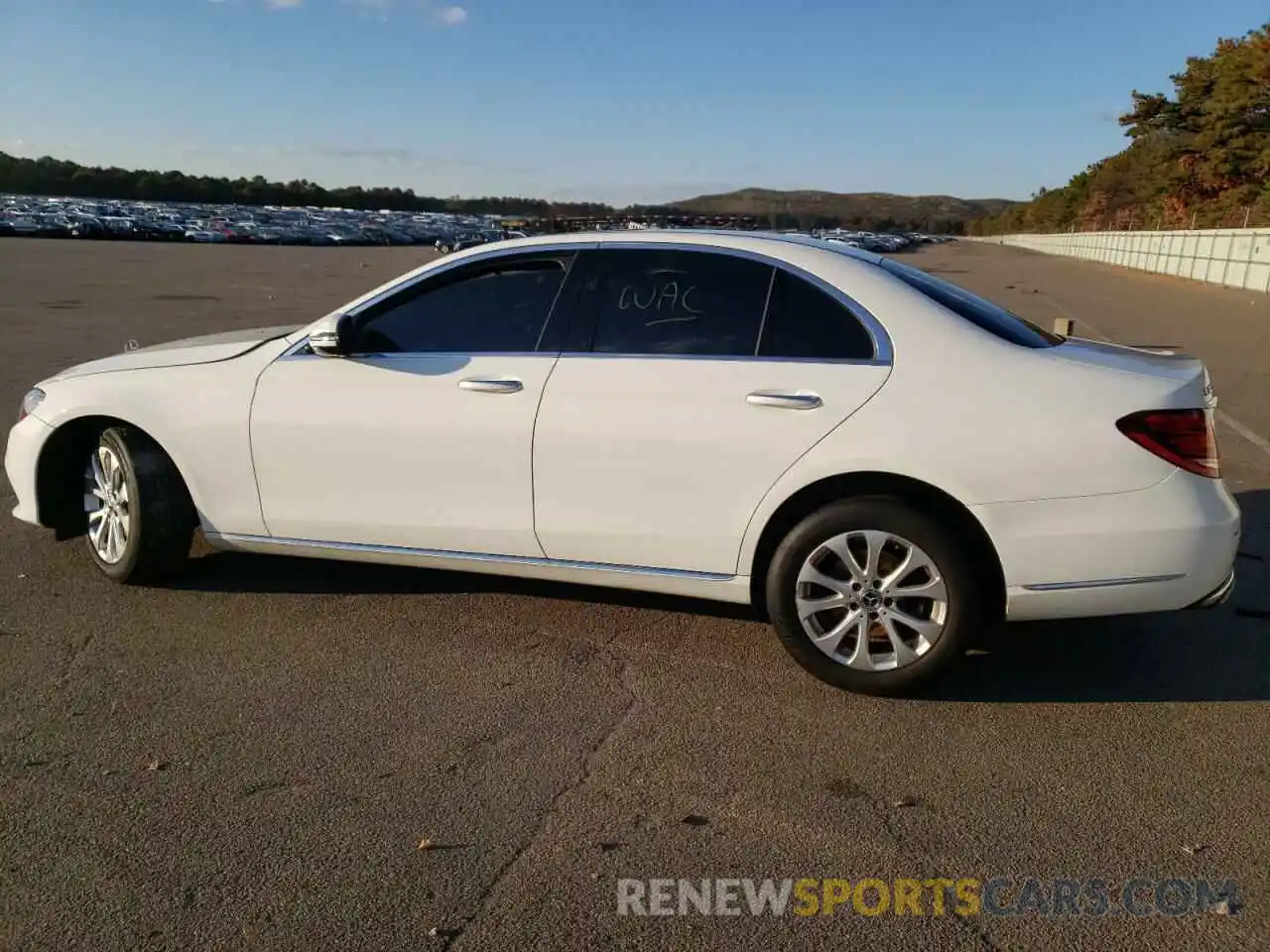 2 Photograph of a damaged car WDDZF4KB2KA611761 MERCEDES-BENZ E-CLASS 2019