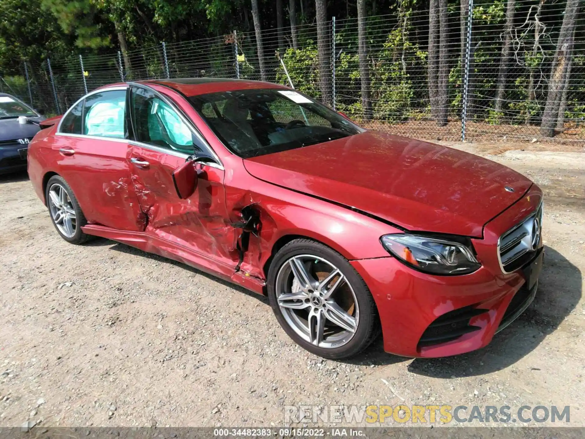 1 Photograph of a damaged car WDDZF4KB2KA682698 MERCEDES-BENZ E-CLASS 2019