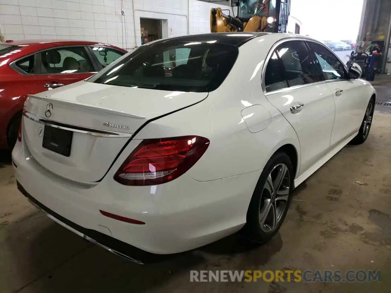 4 Photograph of a damaged car WDDZF4KB3KA526489 MERCEDES-BENZ E-CLASS 2019