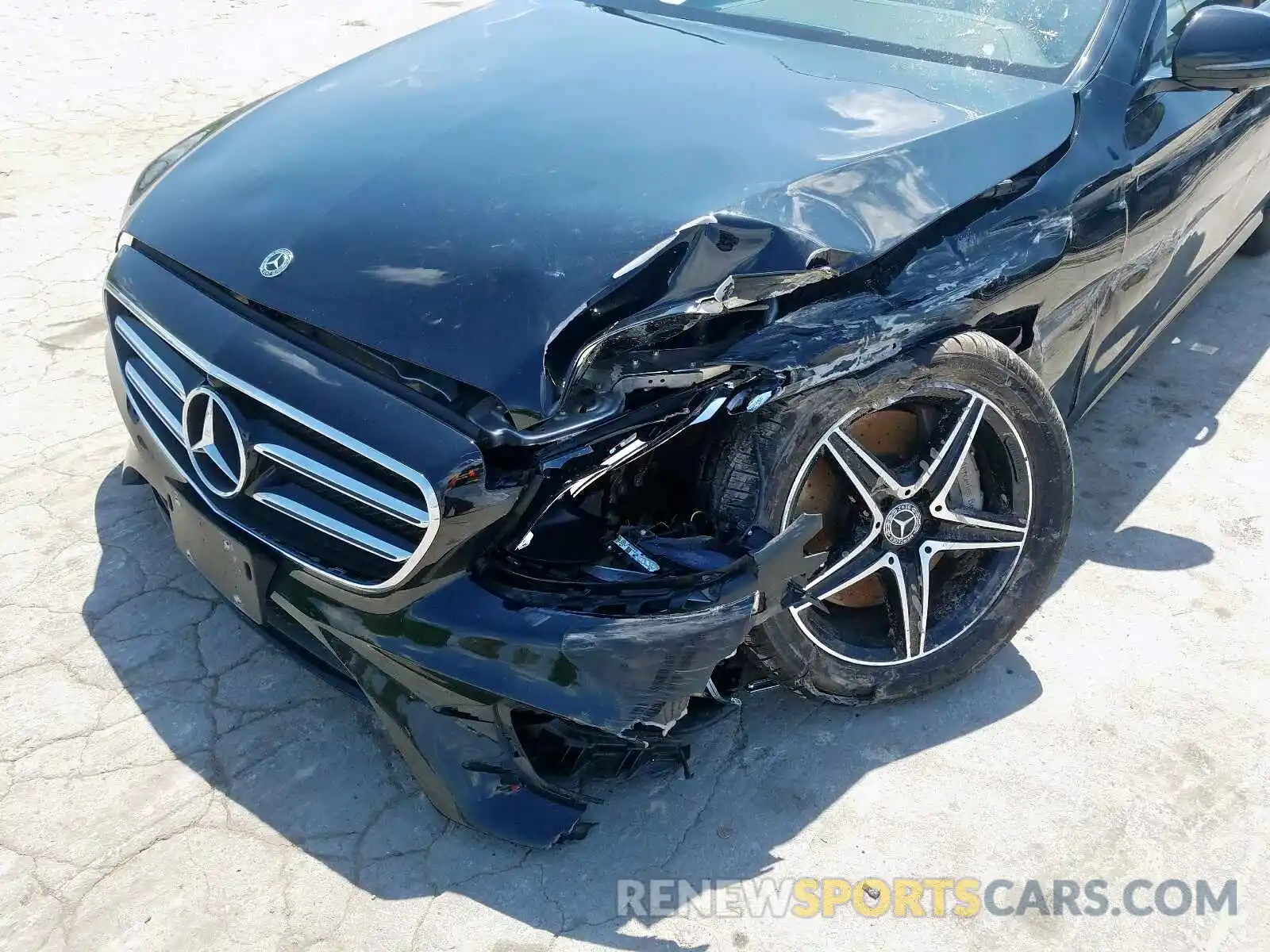 9 Photograph of a damaged car WDDZF4KB3KA534804 MERCEDES-BENZ E CLASS 2019