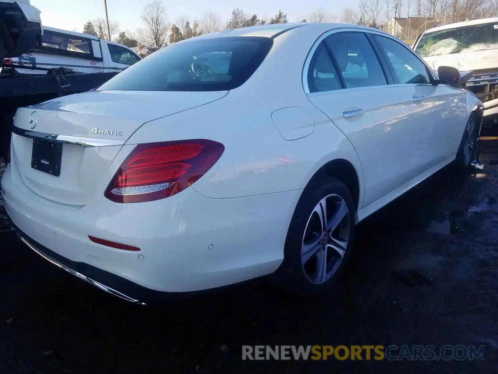 4 Photograph of a damaged car WDDZF4KB3KA538044 MERCEDES-BENZ E CLASS 2019