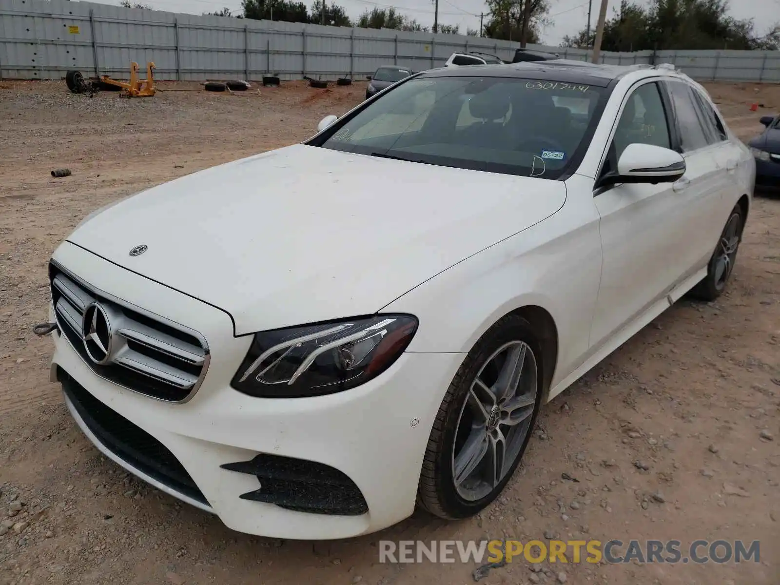 2 Photograph of a damaged car WDDZF4KB3KA543938 MERCEDES-BENZ E-CLASS 2019