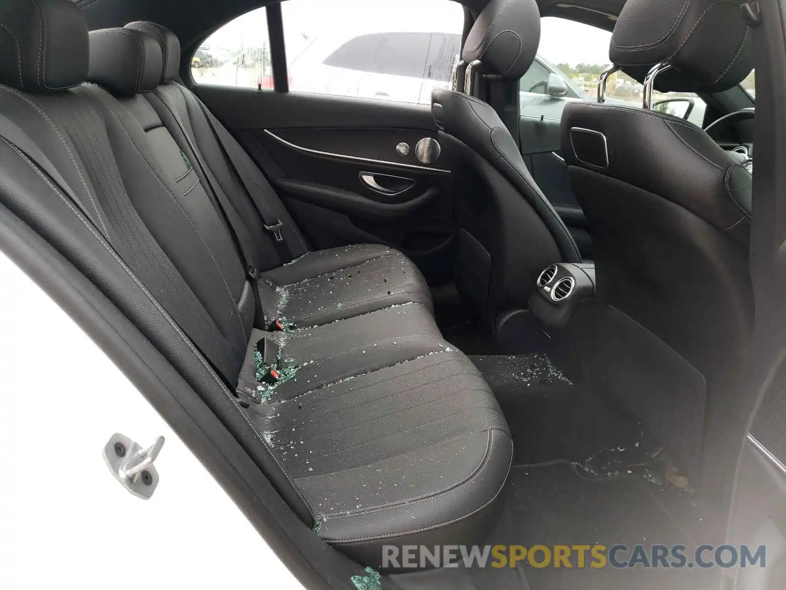 6 Photograph of a damaged car WDDZF4KB3KA543938 MERCEDES-BENZ E-CLASS 2019