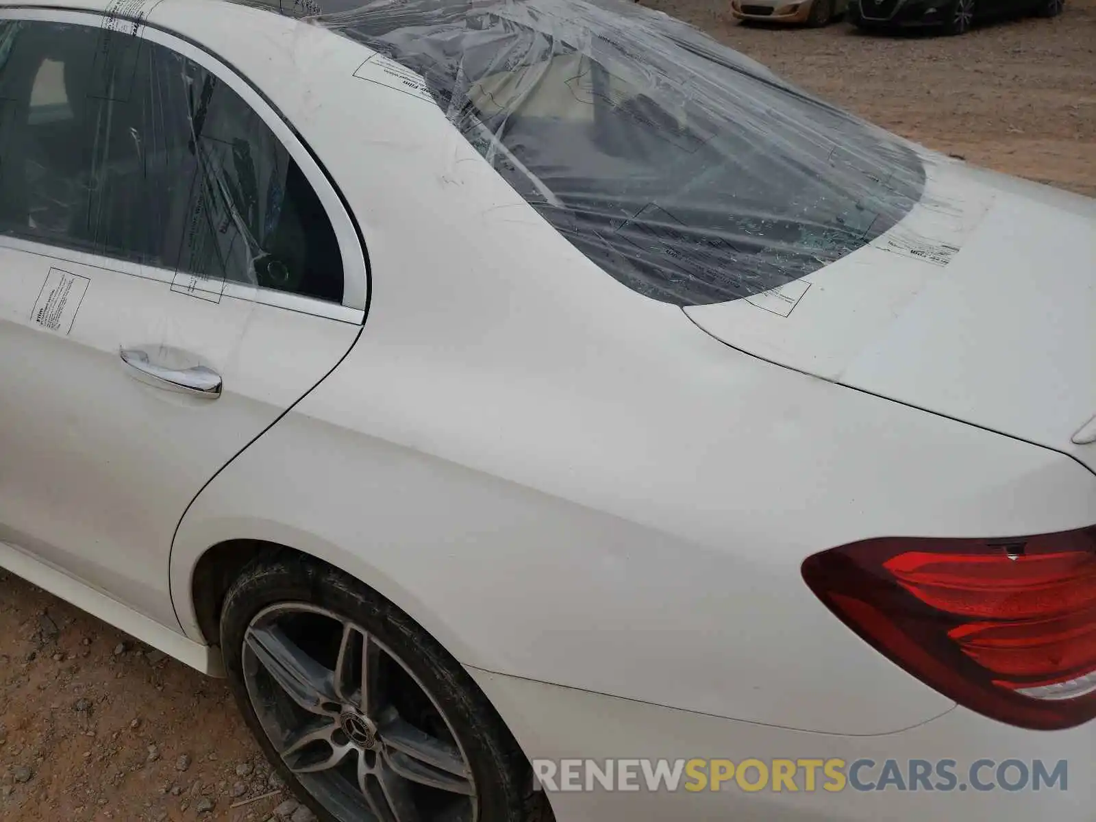 9 Photograph of a damaged car WDDZF4KB3KA543938 MERCEDES-BENZ E-CLASS 2019