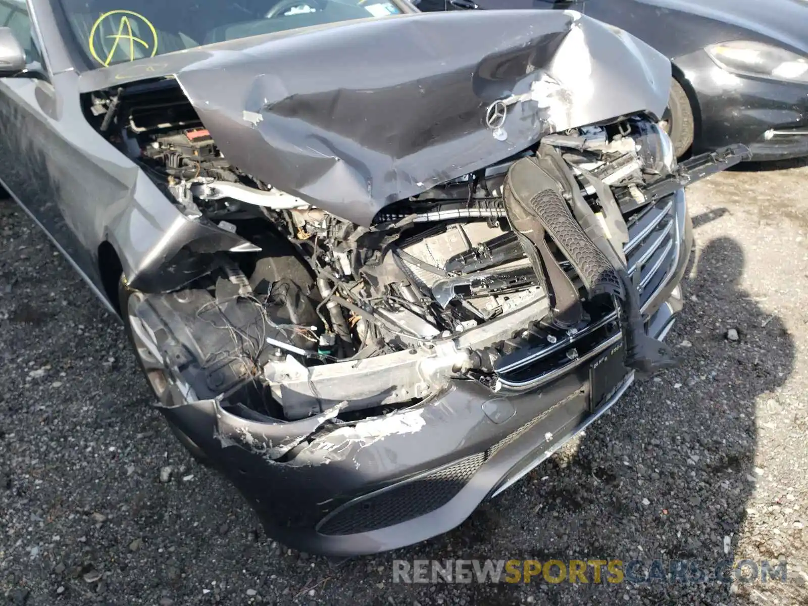 9 Photograph of a damaged car WDDZF4KB3KA574073 MERCEDES-BENZ E-CLASS 2019