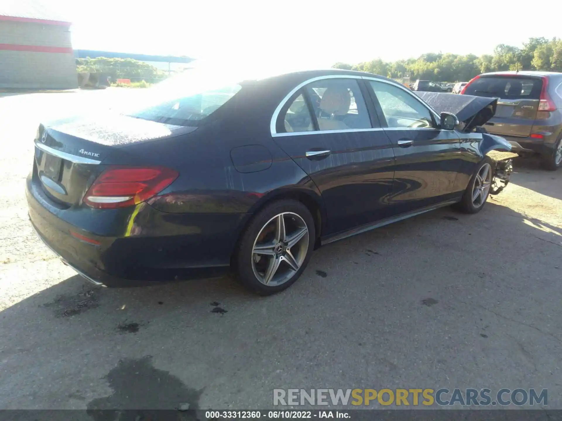 4 Photograph of a damaged car WDDZF4KB3KA586305 MERCEDES-BENZ E-CLASS 2019