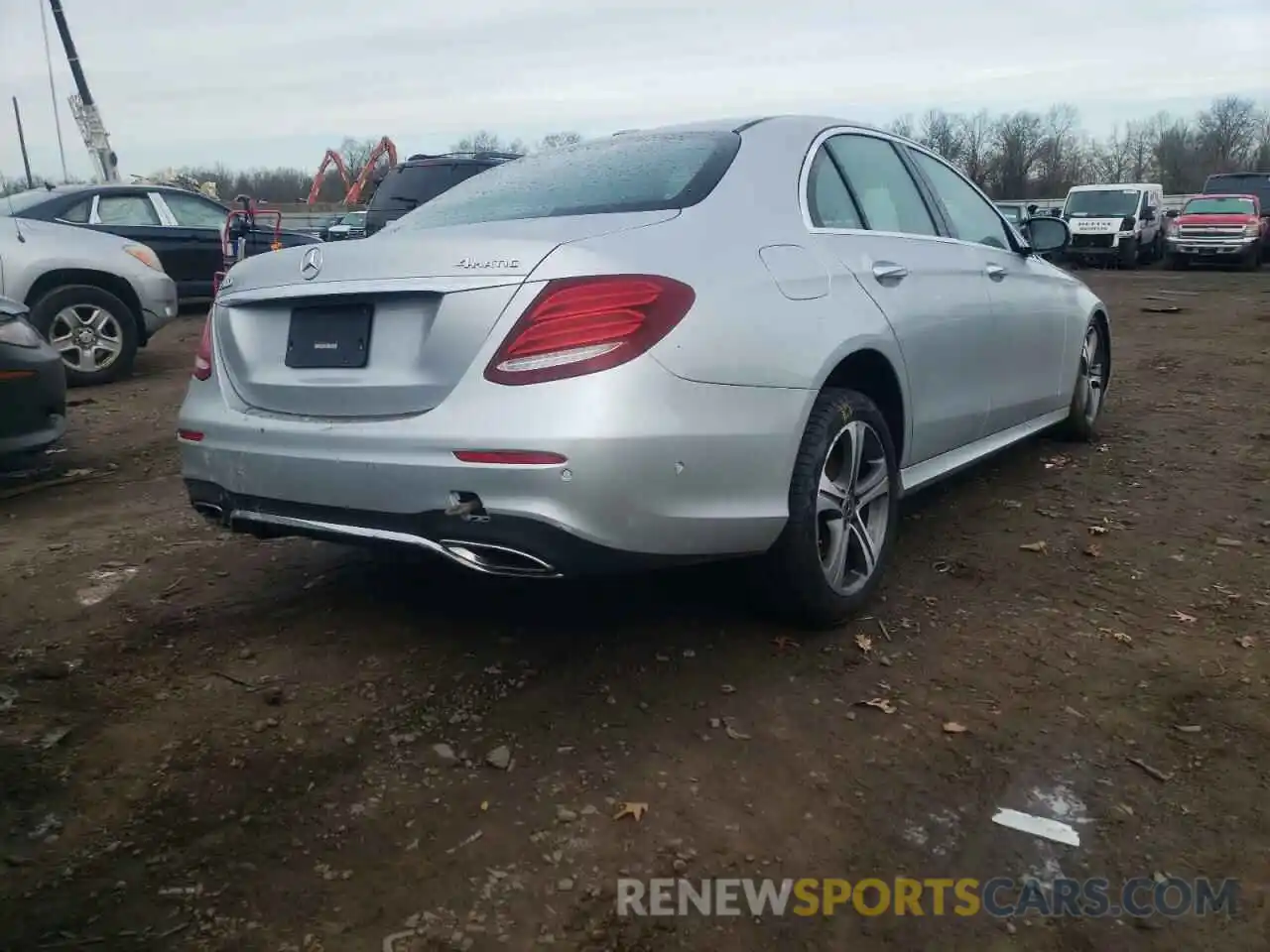 4 Photograph of a damaged car WDDZF4KB3KA647569 MERCEDES-BENZ E-CLASS 2019