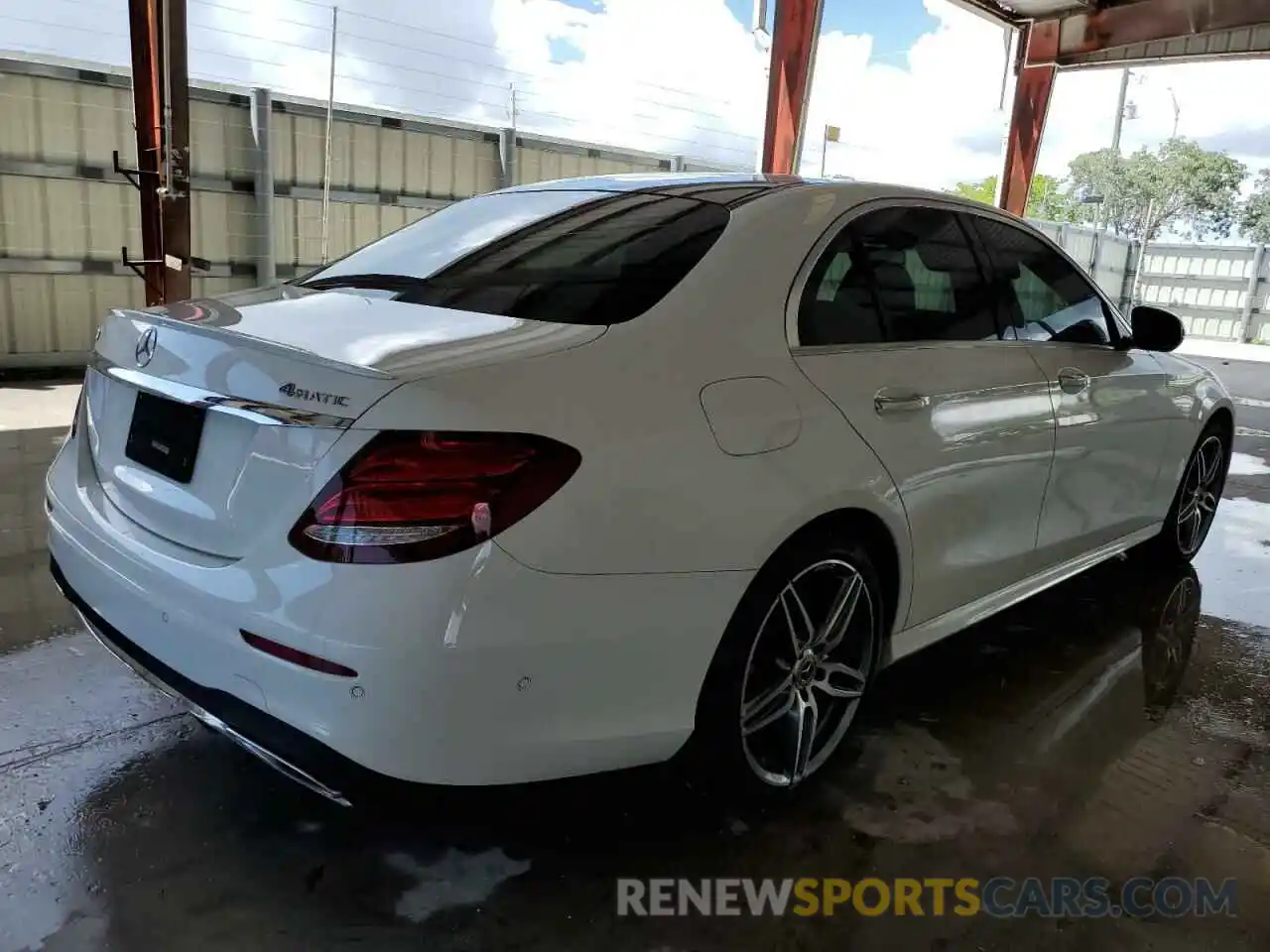 4 Photograph of a damaged car WDDZF4KB3KA656806 MERCEDES-BENZ E-CLASS 2019