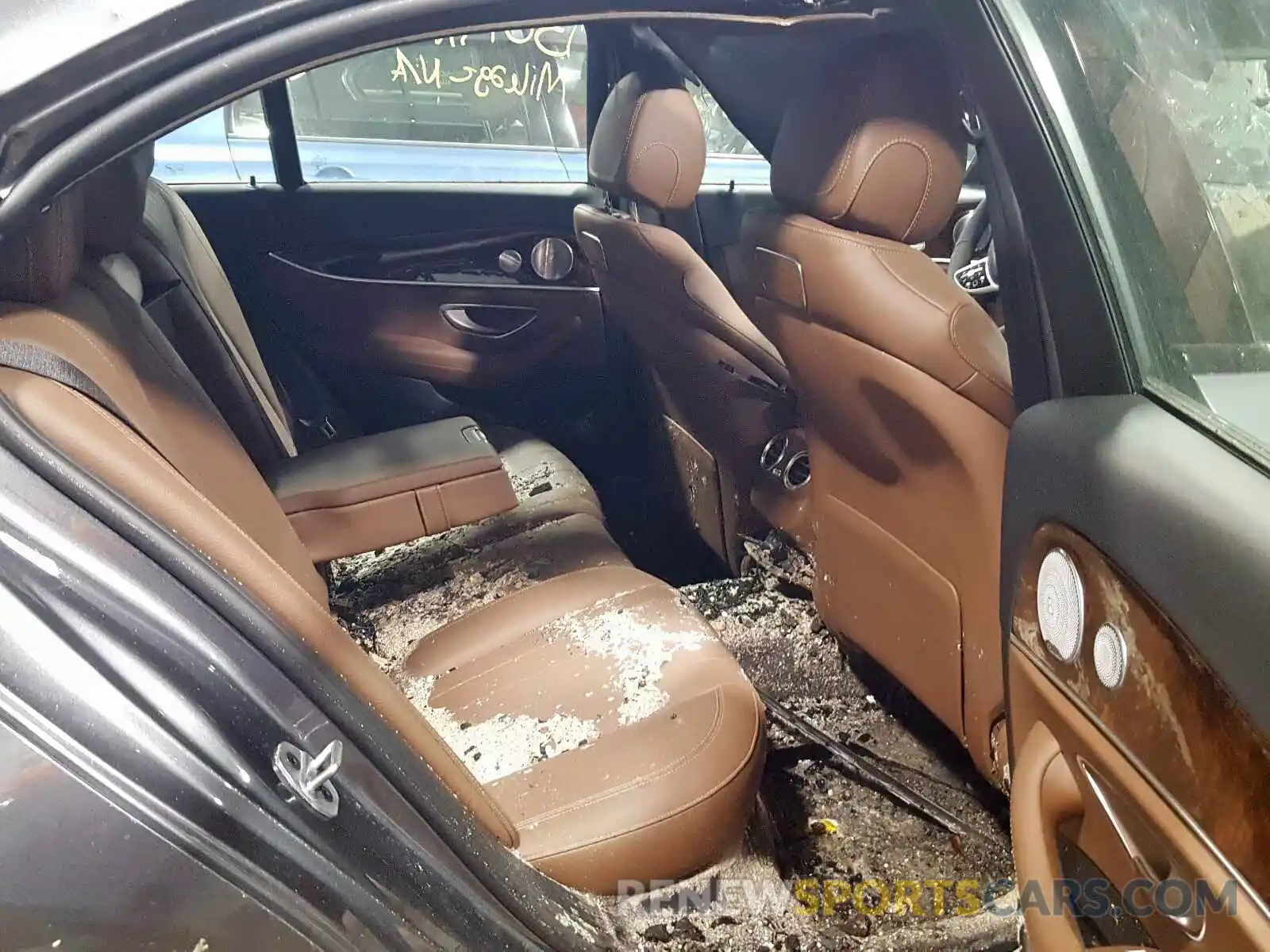 6 Photograph of a damaged car WDDZF4KB3KA661195 MERCEDES-BENZ E CLASS 2019