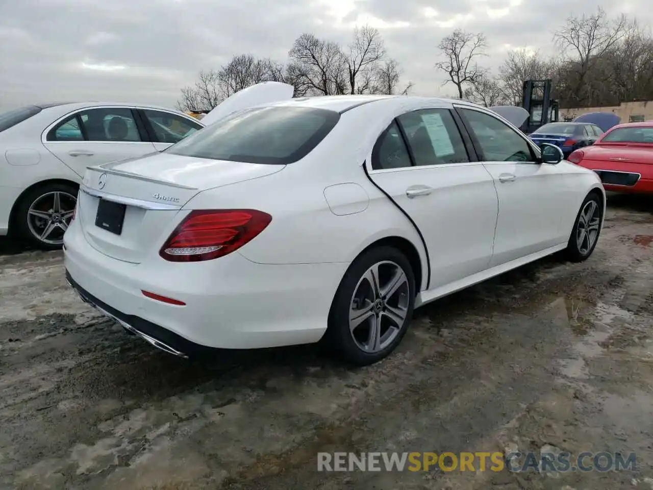 4 Photograph of a damaged car WDDZF4KB4KA517476 MERCEDES-BENZ E-CLASS 2019