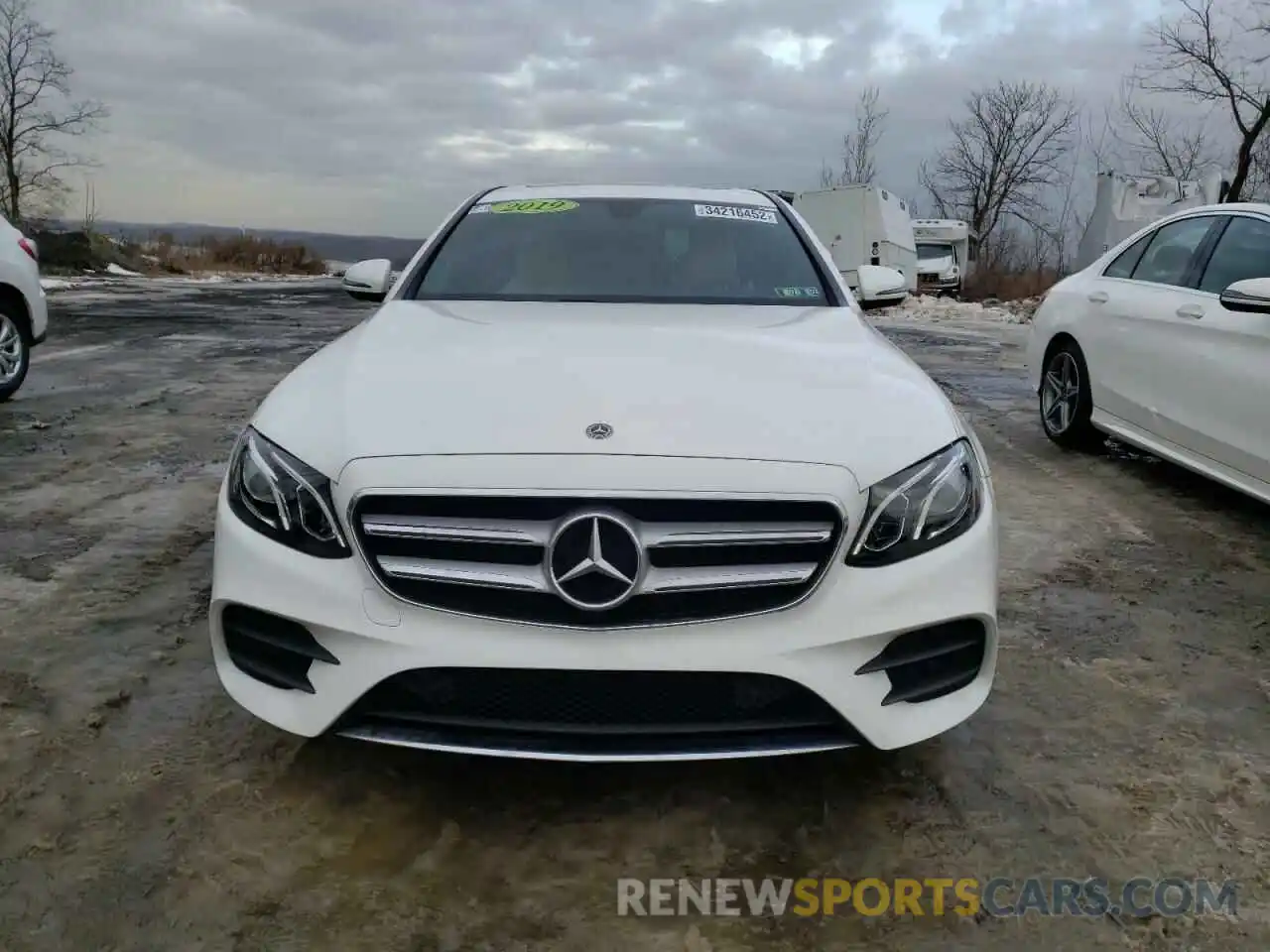 9 Photograph of a damaged car WDDZF4KB4KA517476 MERCEDES-BENZ E-CLASS 2019