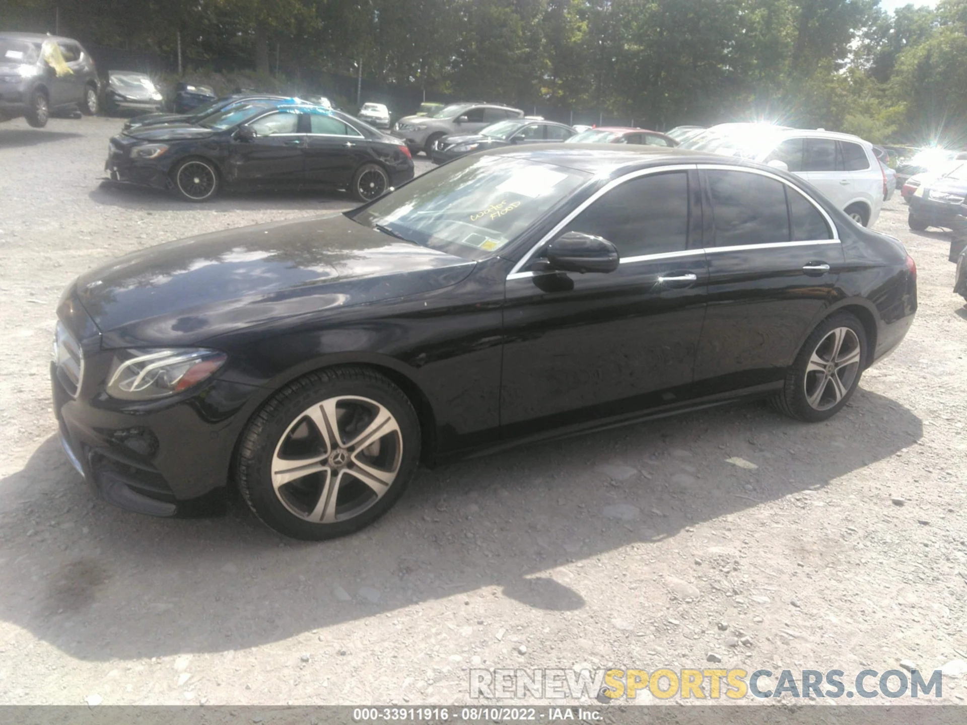 2 Photograph of a damaged car WDDZF4KB4KA530776 MERCEDES-BENZ E-CLASS 2019