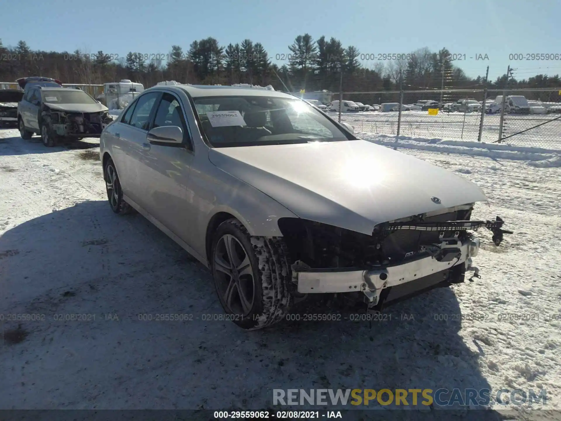 1 Photograph of a damaged car WDDZF4KB4KA582828 MERCEDES-BENZ E-CLASS 2019