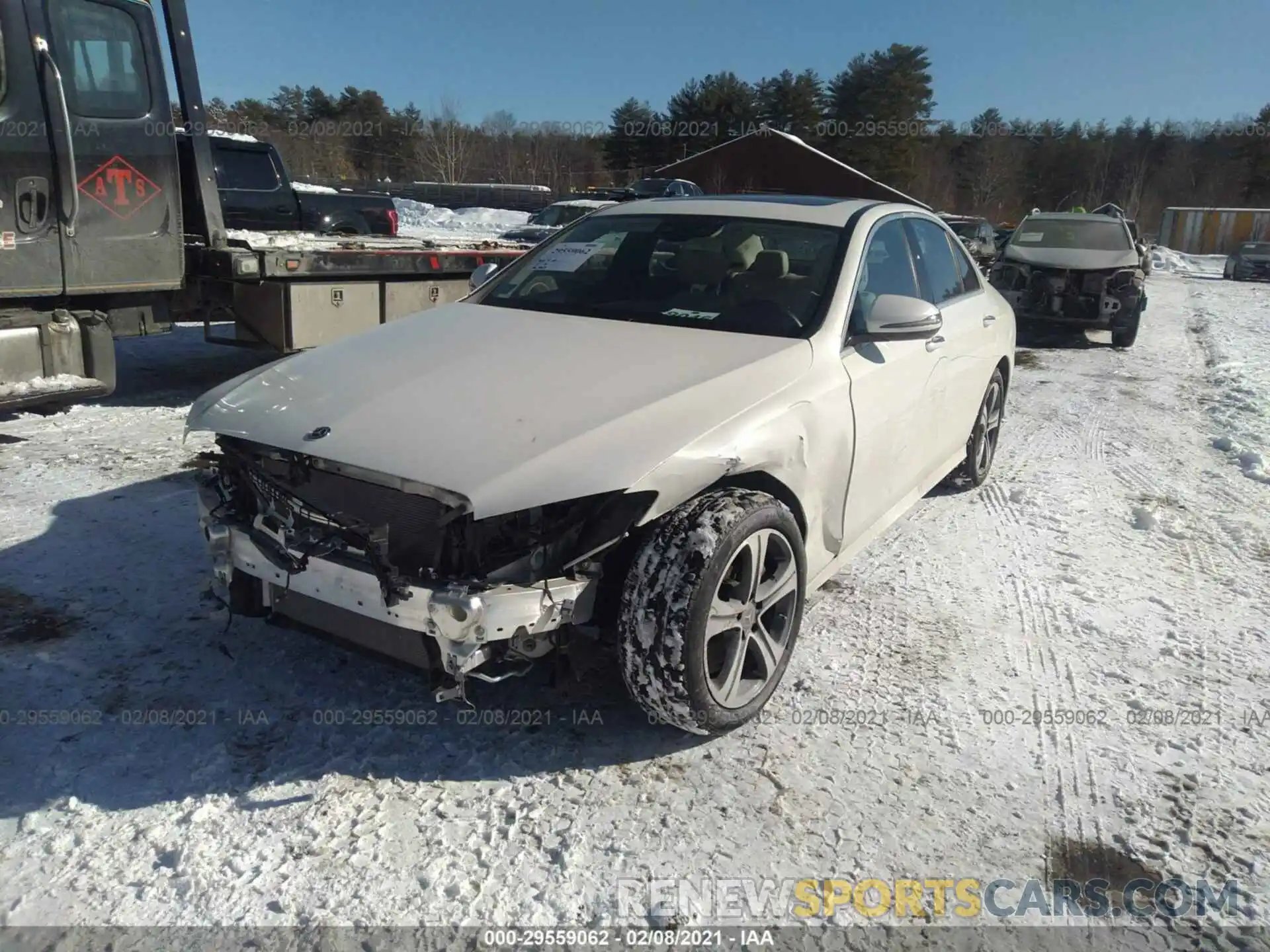 2 Photograph of a damaged car WDDZF4KB4KA582828 MERCEDES-BENZ E-CLASS 2019