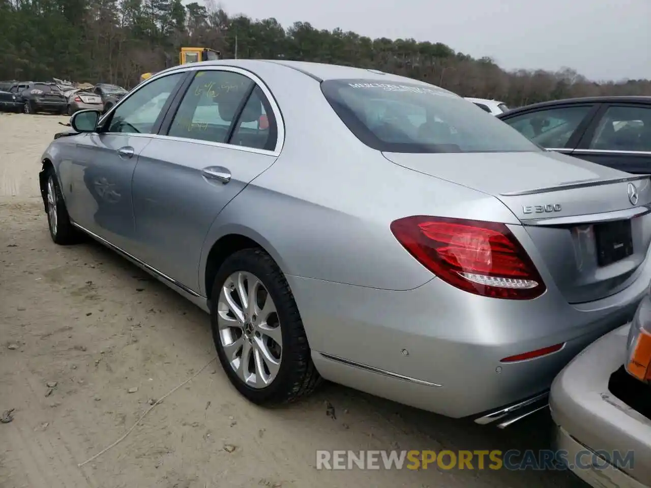 3 Photograph of a damaged car WDDZF4KB4KA628707 MERCEDES-BENZ E-CLASS 2019