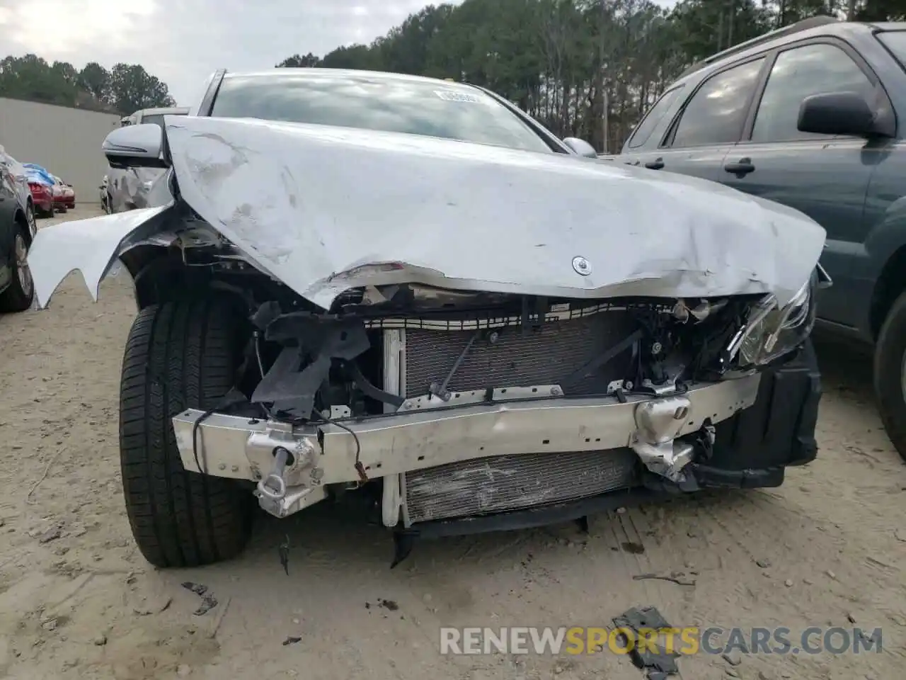 9 Photograph of a damaged car WDDZF4KB4KA628707 MERCEDES-BENZ E-CLASS 2019