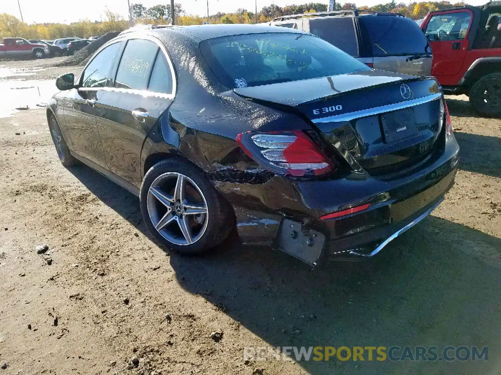 3 Photograph of a damaged car WDDZF4KB5KA518569 MERCEDES-BENZ E CLASS 2019