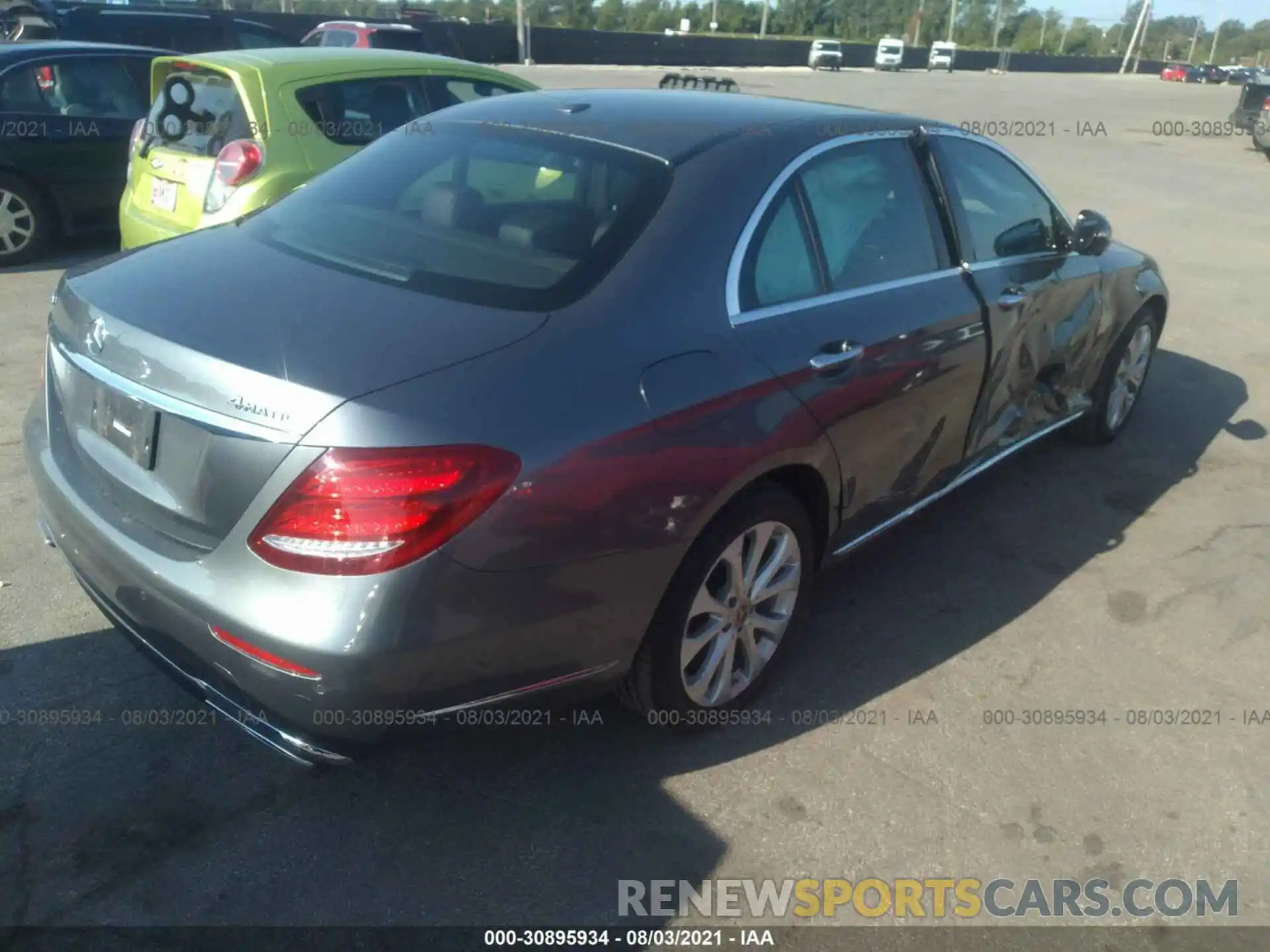 4 Photograph of a damaged car WDDZF4KB5KA525862 MERCEDES-BENZ E-CLASS 2019