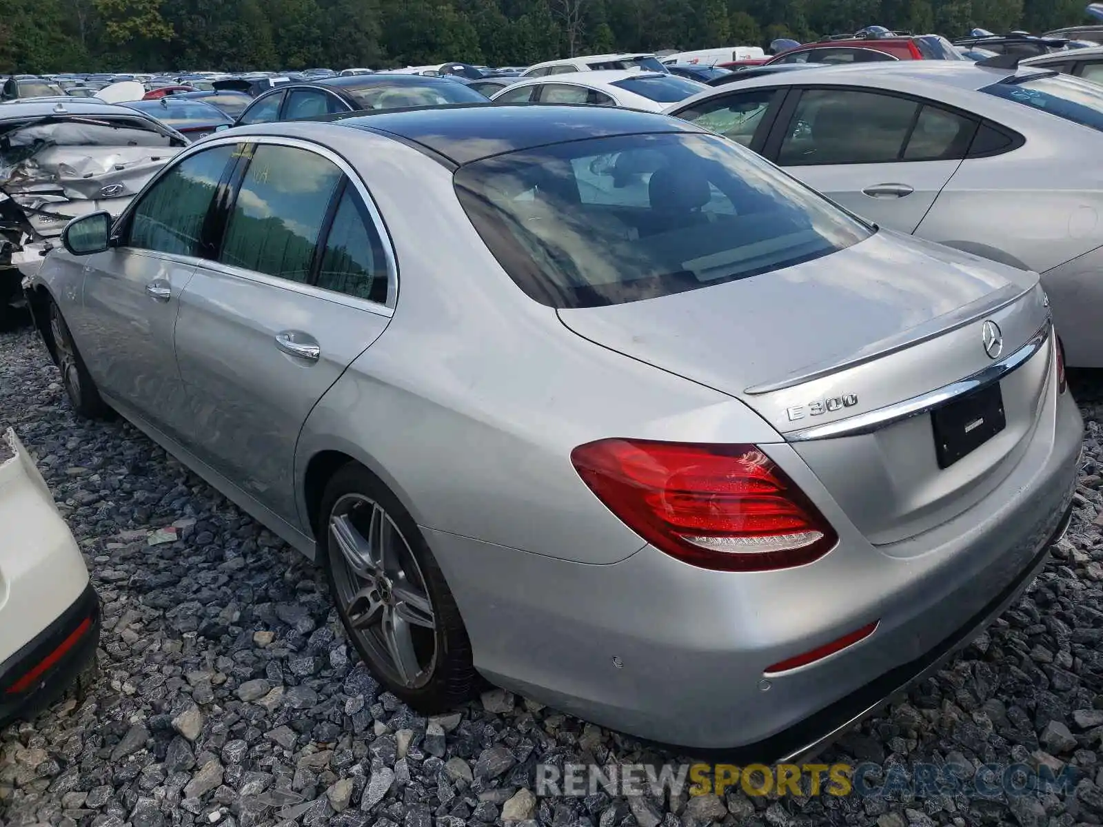 3 Photograph of a damaged car WDDZF4KB5KA601922 MERCEDES-BENZ E-CLASS 2019