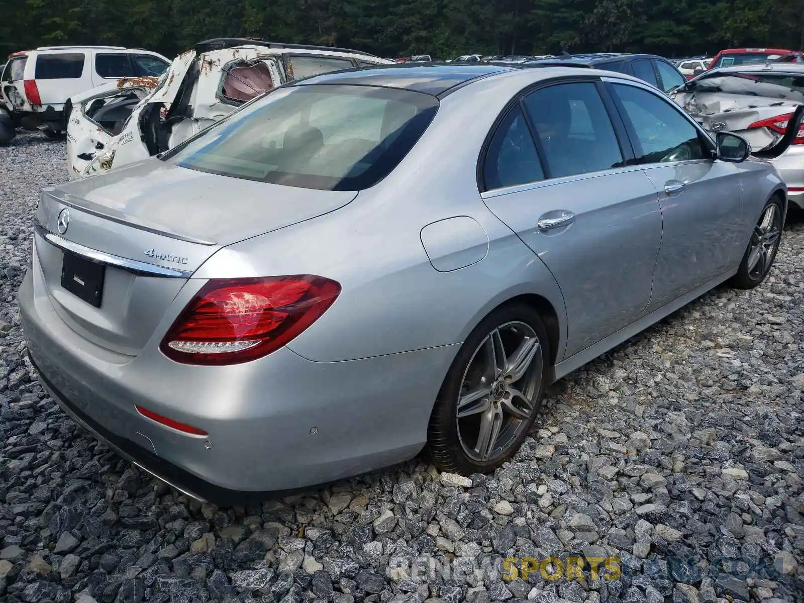 4 Photograph of a damaged car WDDZF4KB5KA601922 MERCEDES-BENZ E-CLASS 2019