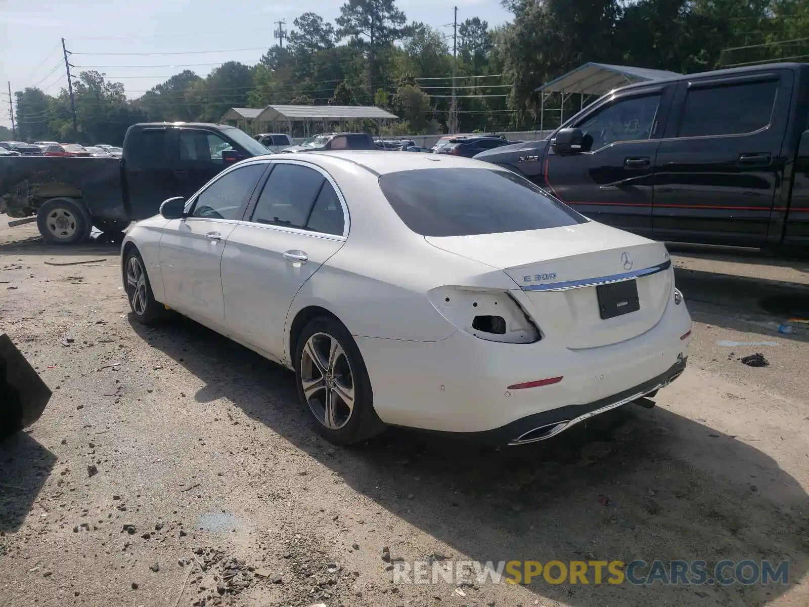 3 Photograph of a damaged car WDDZF4KB5KA615688 MERCEDES-BENZ E CLASS 2019