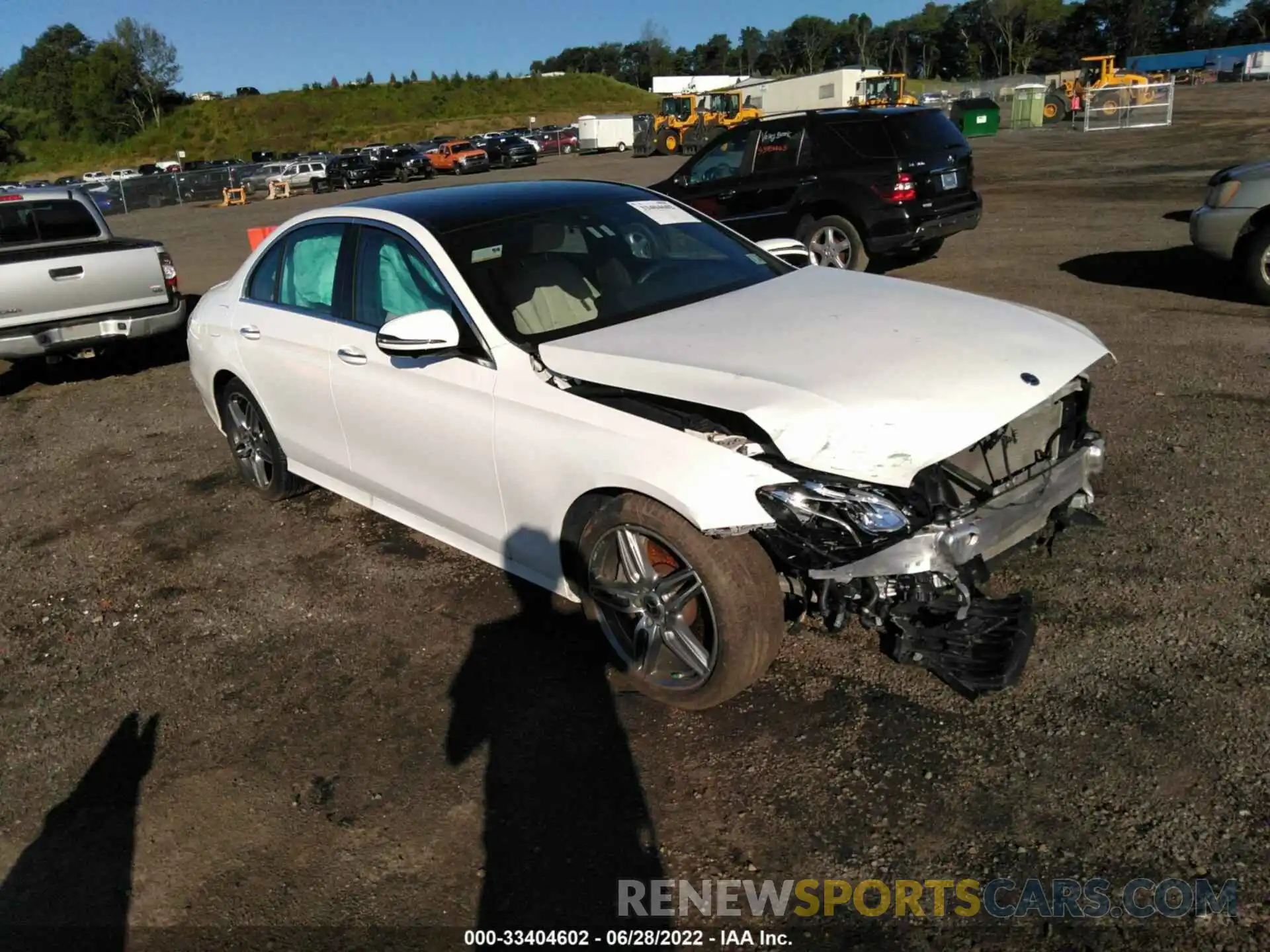 1 Photograph of a damaged car WDDZF4KB5KA619062 MERCEDES-BENZ E-CLASS 2019