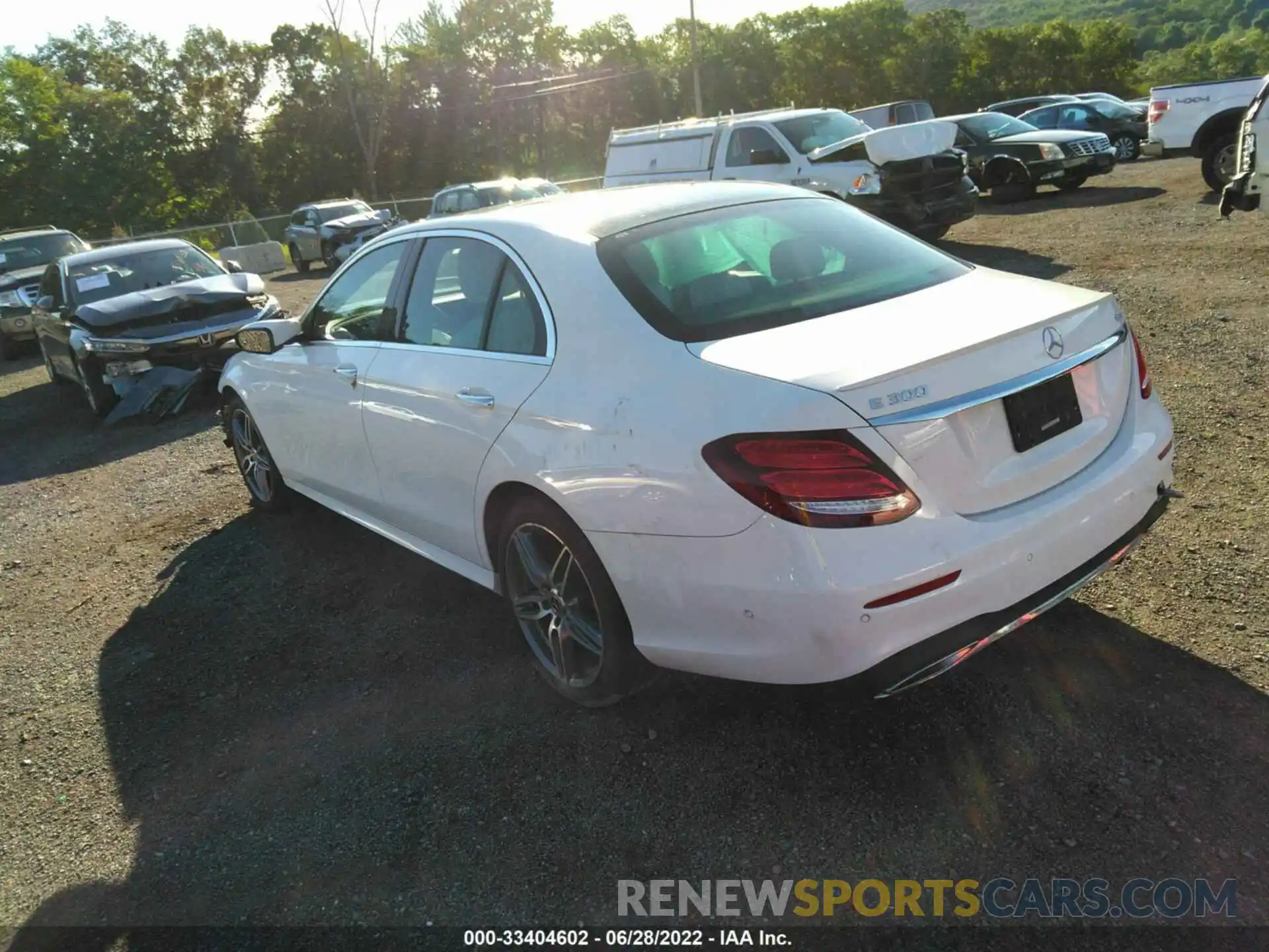 3 Photograph of a damaged car WDDZF4KB5KA619062 MERCEDES-BENZ E-CLASS 2019