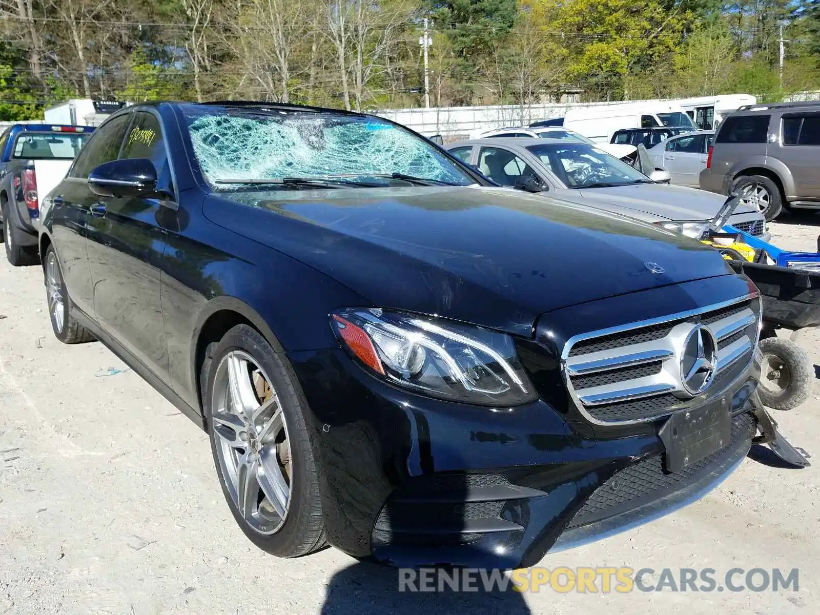 1 Photograph of a damaged car WDDZF4KB5KA636170 MERCEDES-BENZ E-CLASS 2019