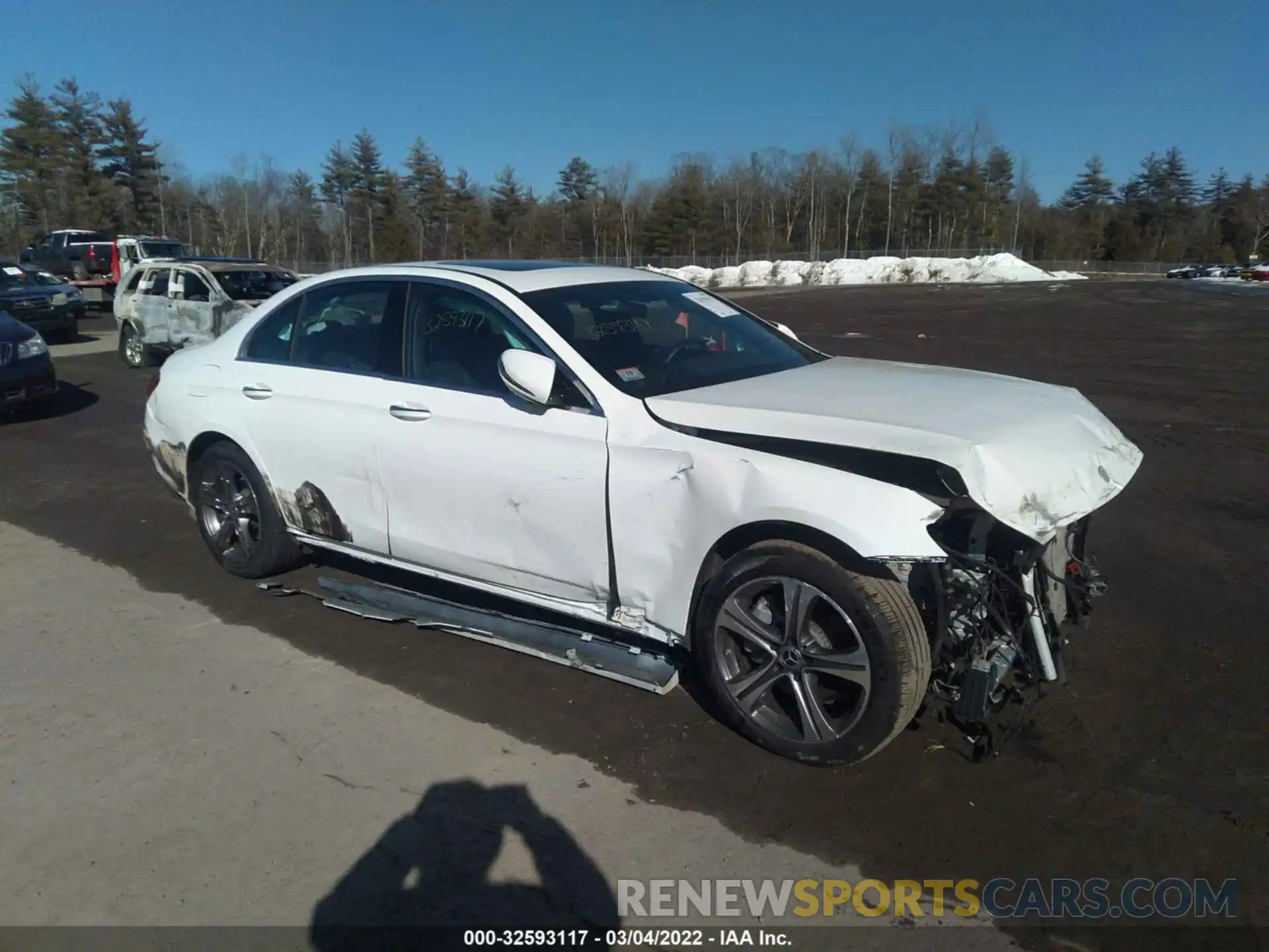 1 Photograph of a damaged car WDDZF4KB5KA643975 MERCEDES-BENZ E-CLASS 2019