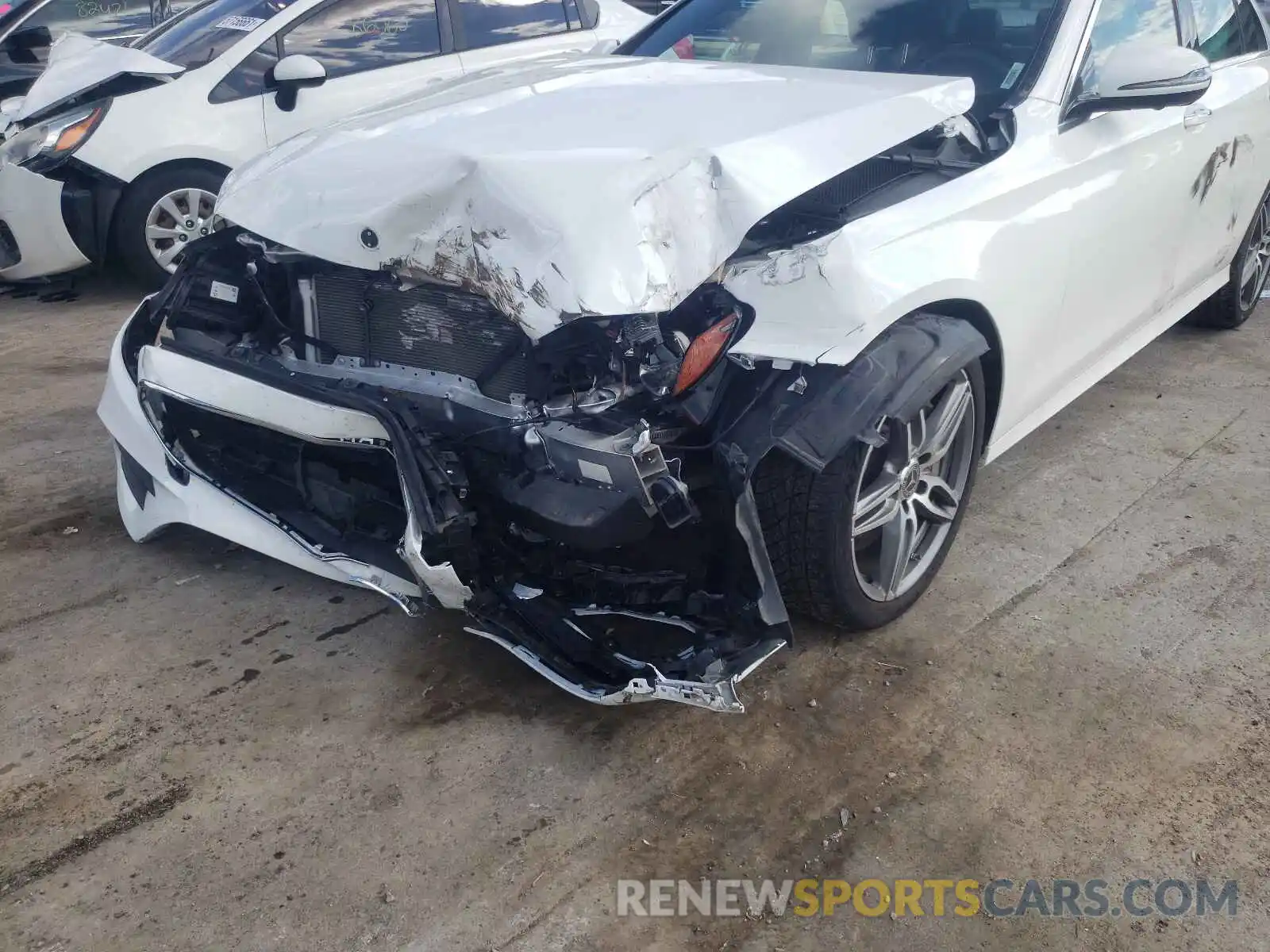 9 Photograph of a damaged car WDDZF4KB5KA665331 MERCEDES-BENZ E-CLASS 2019