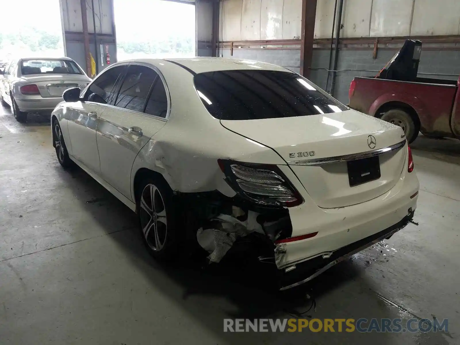 3 Photograph of a damaged car WDDZF4KB6KA489034 MERCEDES-BENZ E CLASS 2019