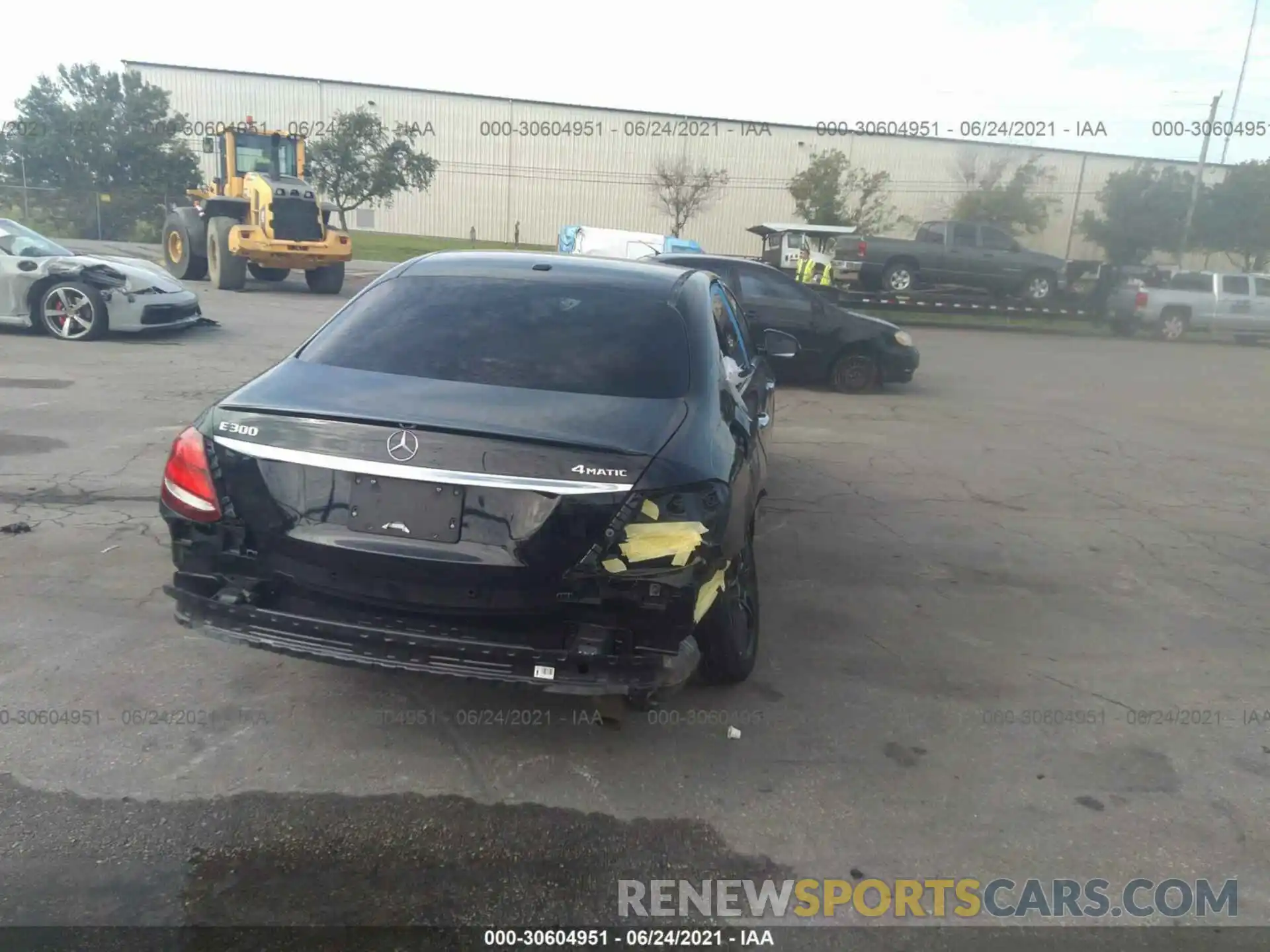 4 Photograph of a damaged car WDDZF4KB6KA489549 MERCEDES-BENZ E-CLASS 2019